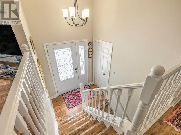 240135 Wilcox Side Road, Georgian Bluffs, Ontario N4K 5N7 - Photo 22 - X12636120