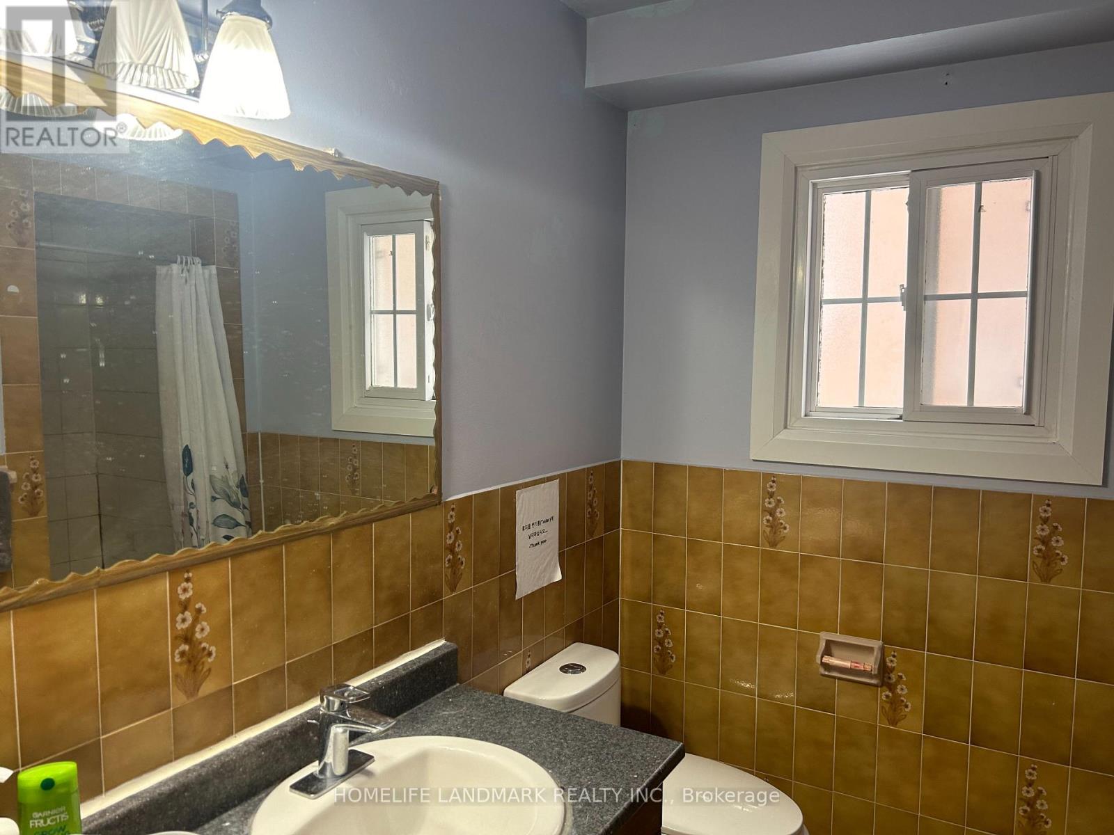 102 - 67 Abitibi Avenue, Toronto (Newtonbrook East), Ontario  M2M 2V3 - Photo 5 - C12636036