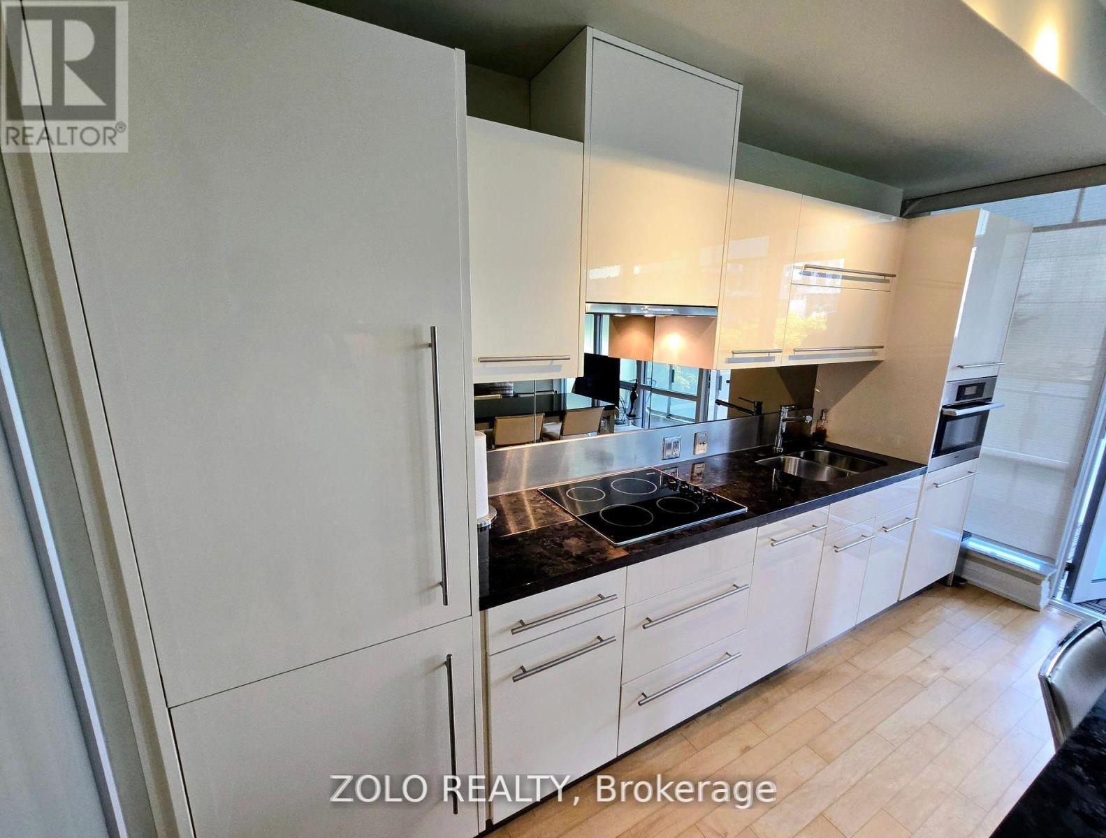 1205 - 80 John Street, Toronto, Ontario  M5V 3X4 - Photo 8 - C12636066