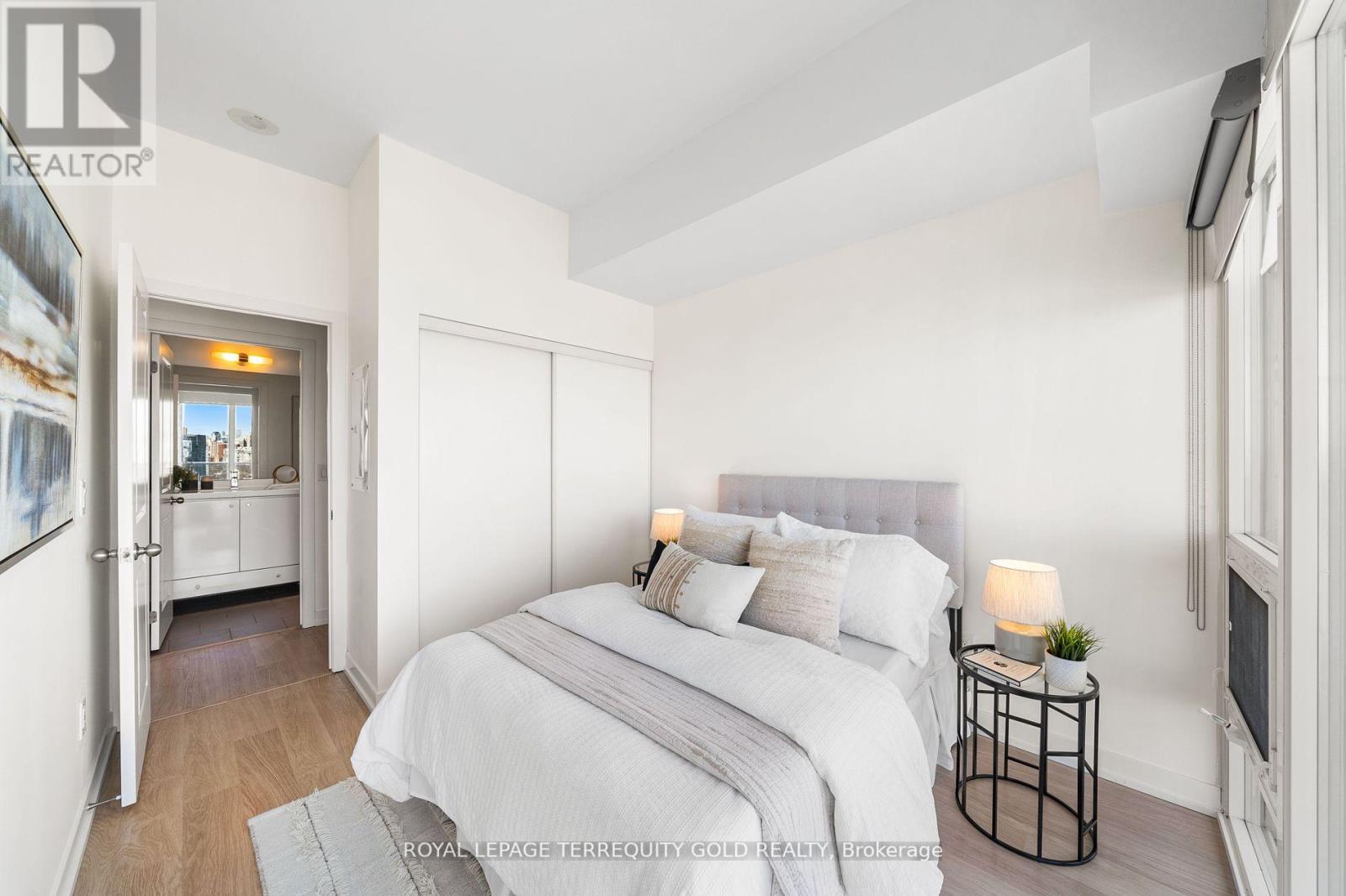 1901 - 105 George Street, Toronto (Moss Park), Ontario  M5A 0L4 - Photo 16 - C12636094