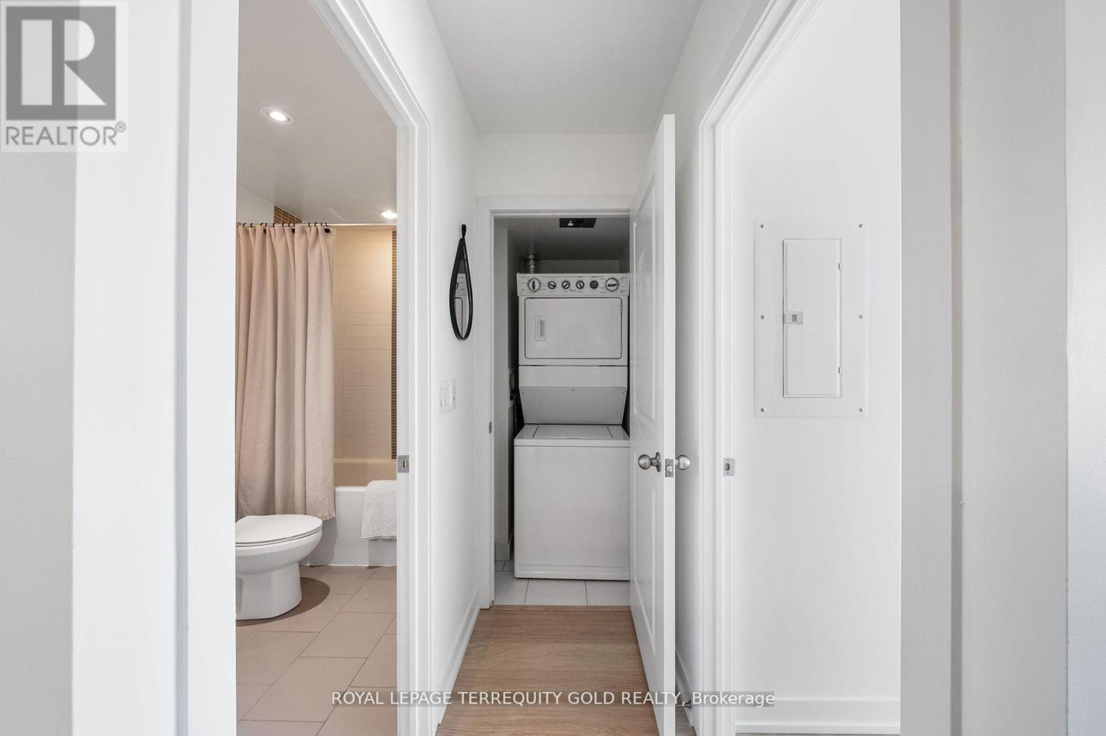 1901 - 105 George Street, Toronto (Moss Park), Ontario  M5A 0L4 - Photo 18 - C12636094