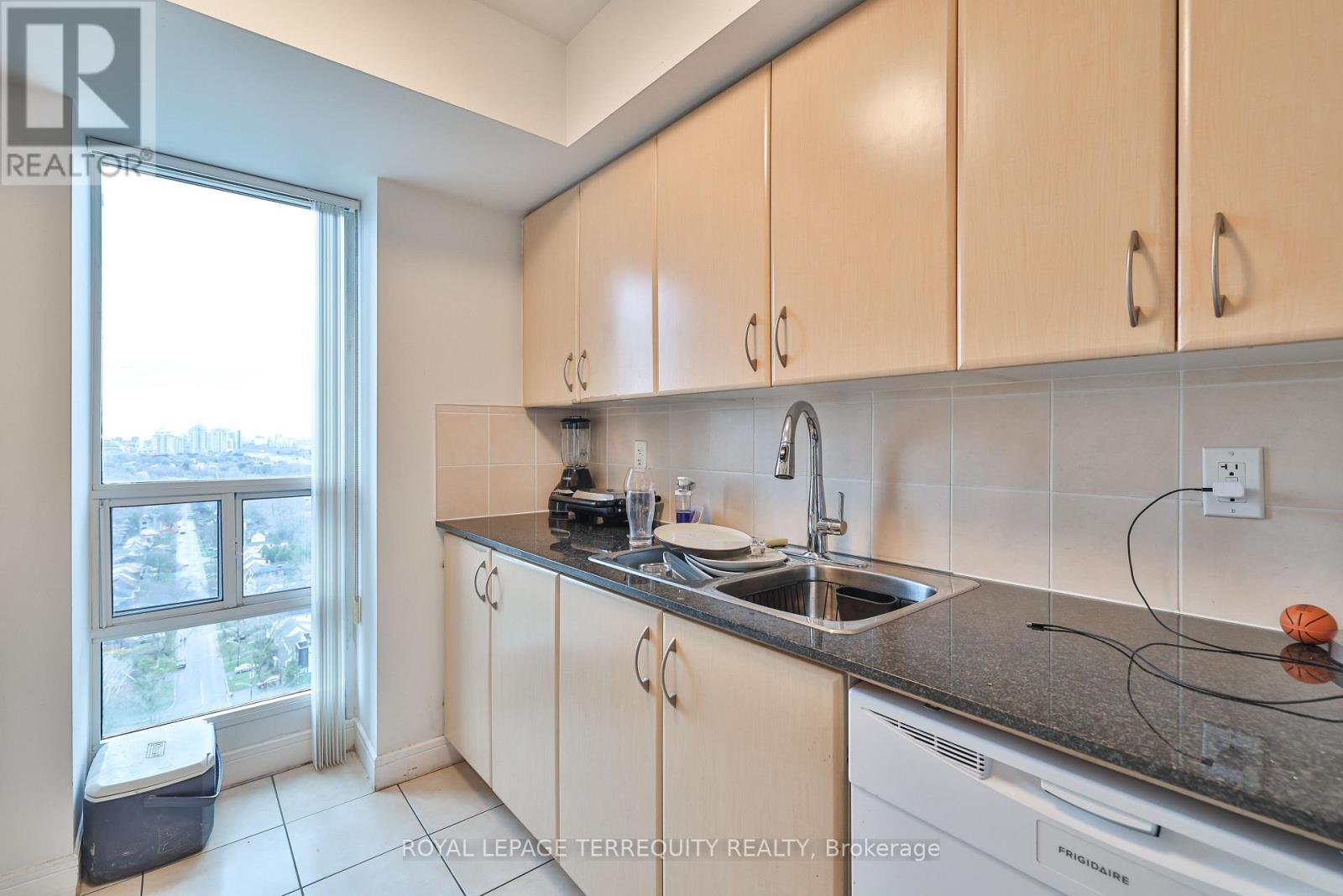 2306 - 35 Bales Avenue, Toronto, Ontario M2N 7L7 - Photo 13 - C12636096