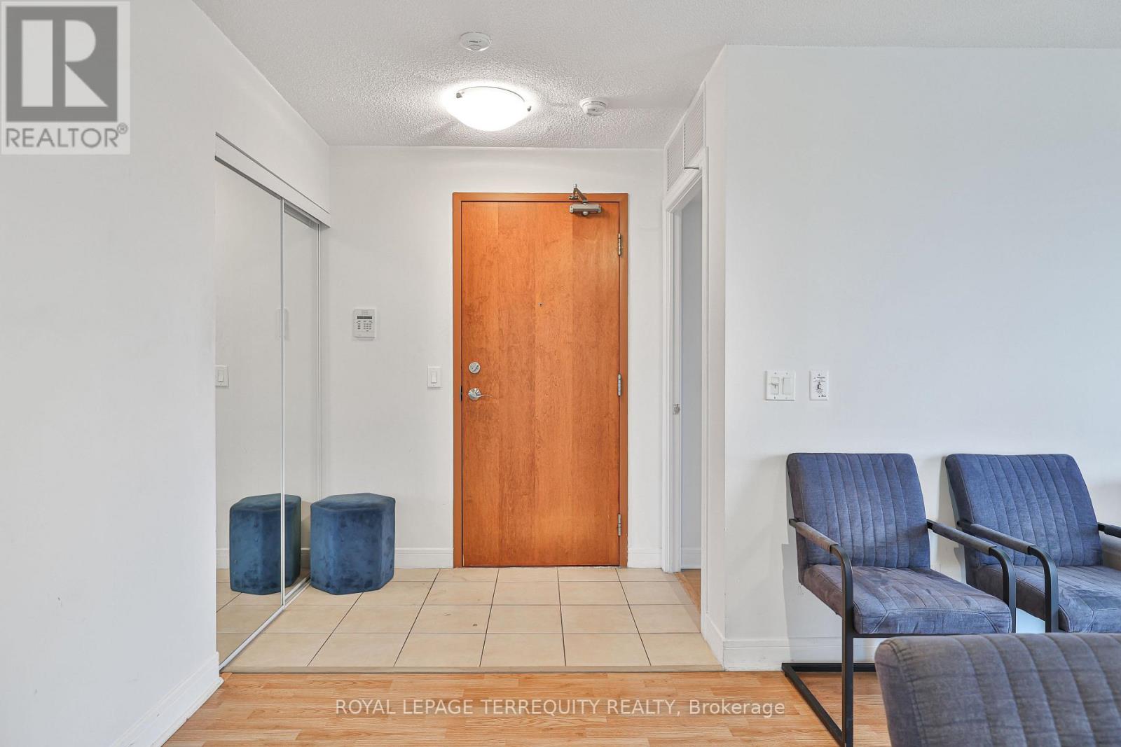 2306 - 35 Bales Avenue, Toronto, Ontario M2N 7L7 - Photo 6 - C12636096