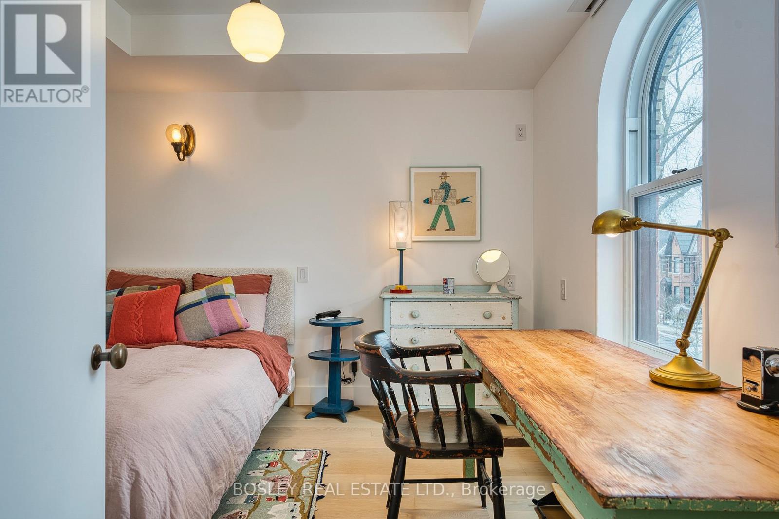 34 Beaconsfield Avenue, Toronto, Ontario  M6J 3H9 - Photo 26 - C12636146