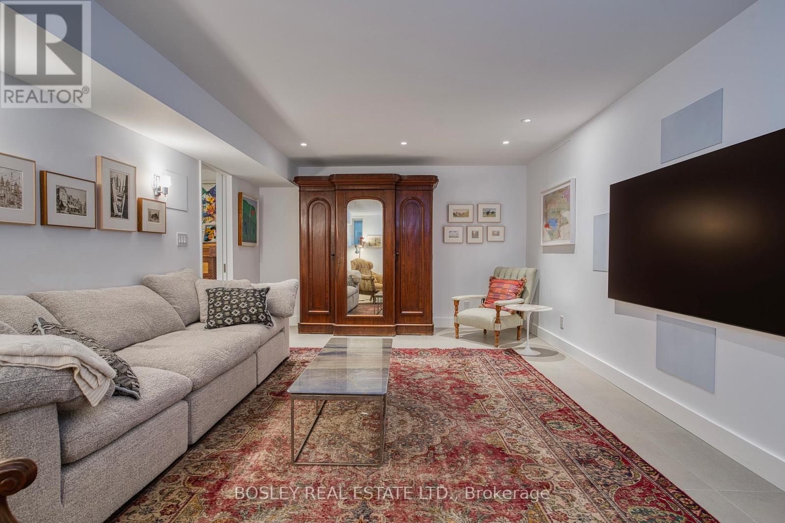 34 Beaconsfield Avenue, Toronto, Ontario  M6J 3H9 - Photo 38 - C12636146