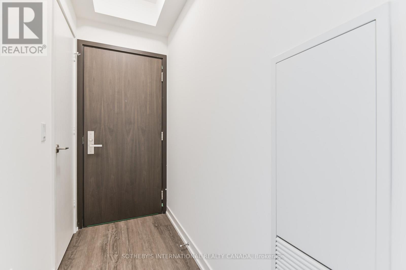 4808 - 1 Yorkville Avenue, Toronto, Ontario  M4W 1L1 - Photo 8 - C12636198