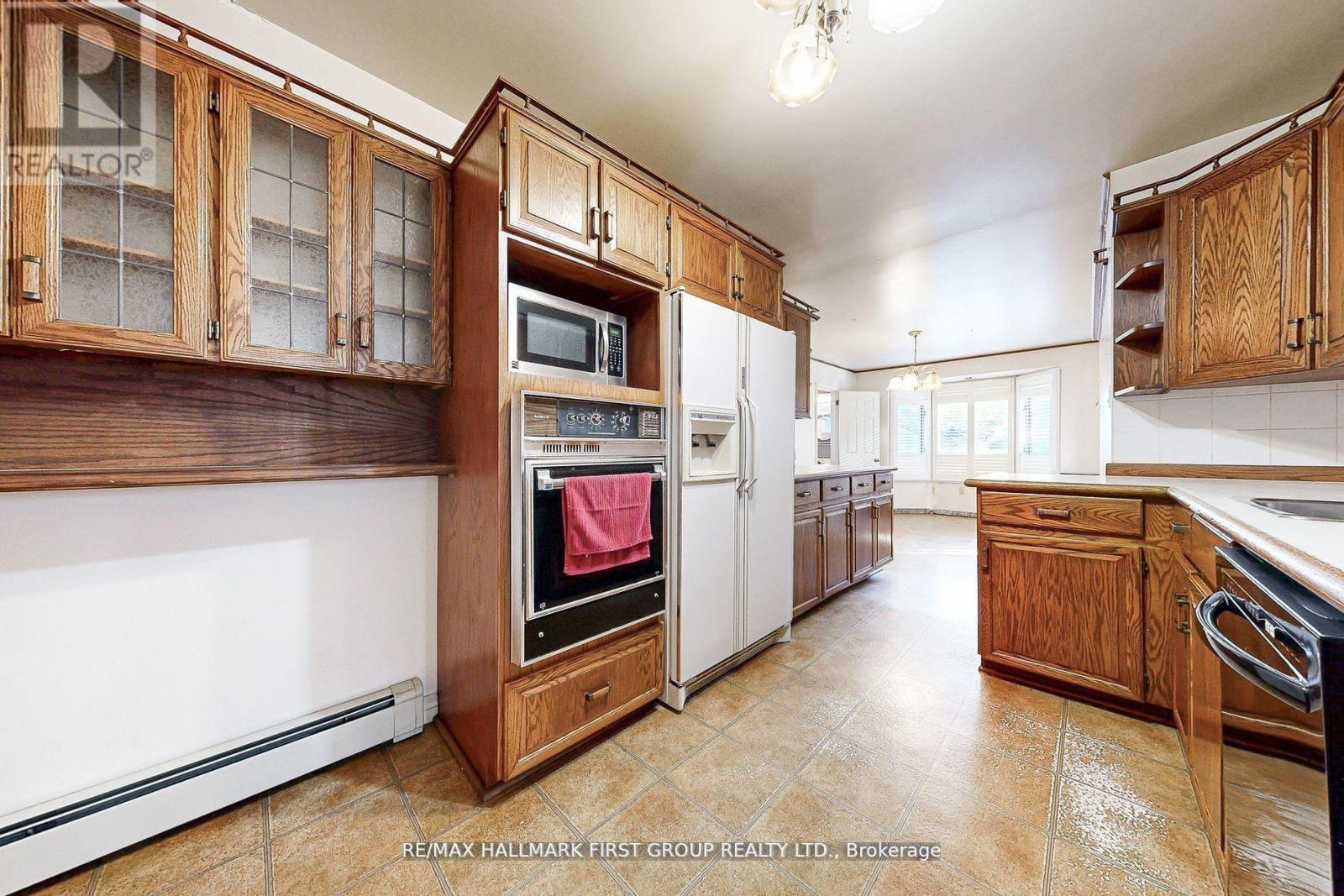 481 Simcoe Street N, Oshawa (O'neill), Ontario  L1G 4T8 - Photo 7 - E12636060