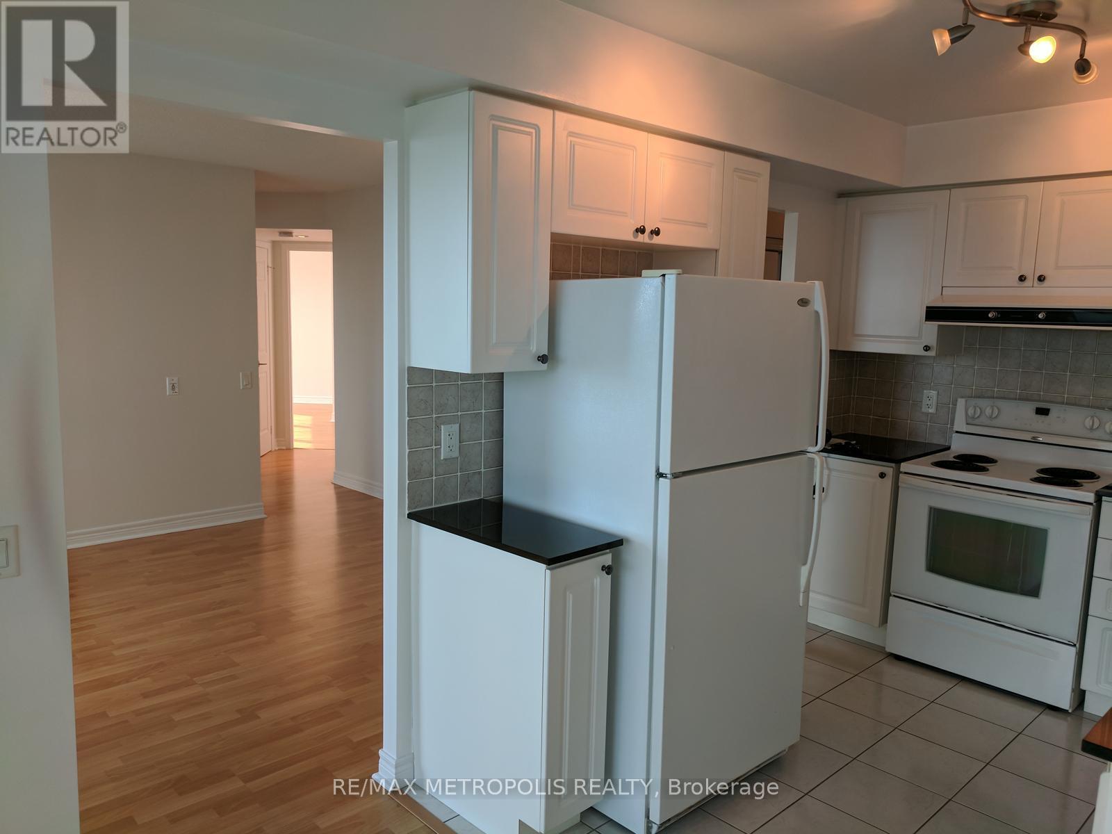 1715 - 83 Borough Drive, Toronto (Bendale), Ontario  M1P 5E4 - Photo 4 - E12636156