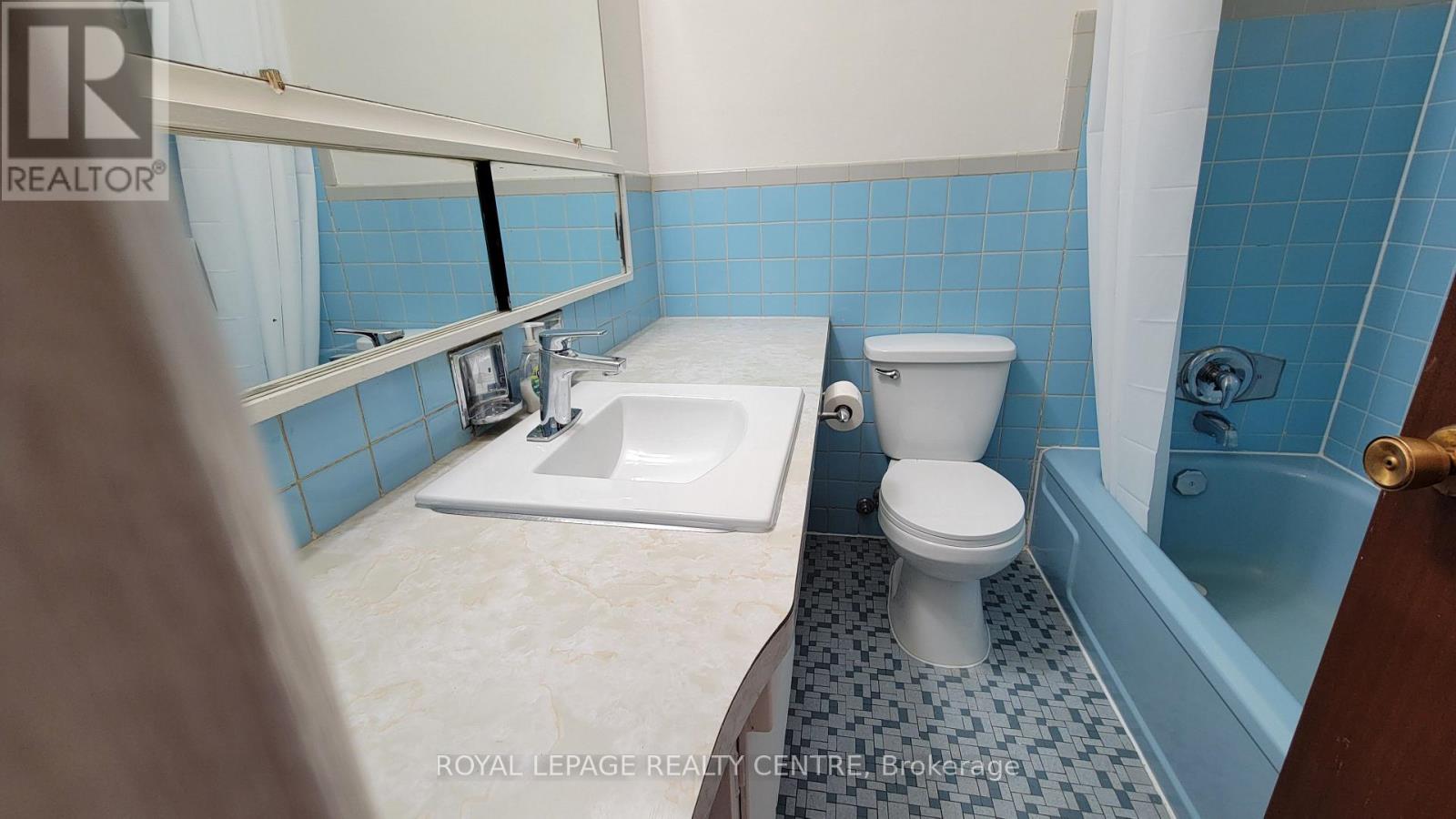 2 - 341 Sheppard Avenue E, Toronto, Ontario  M2N 3B3 - Photo 13 - C12636166
