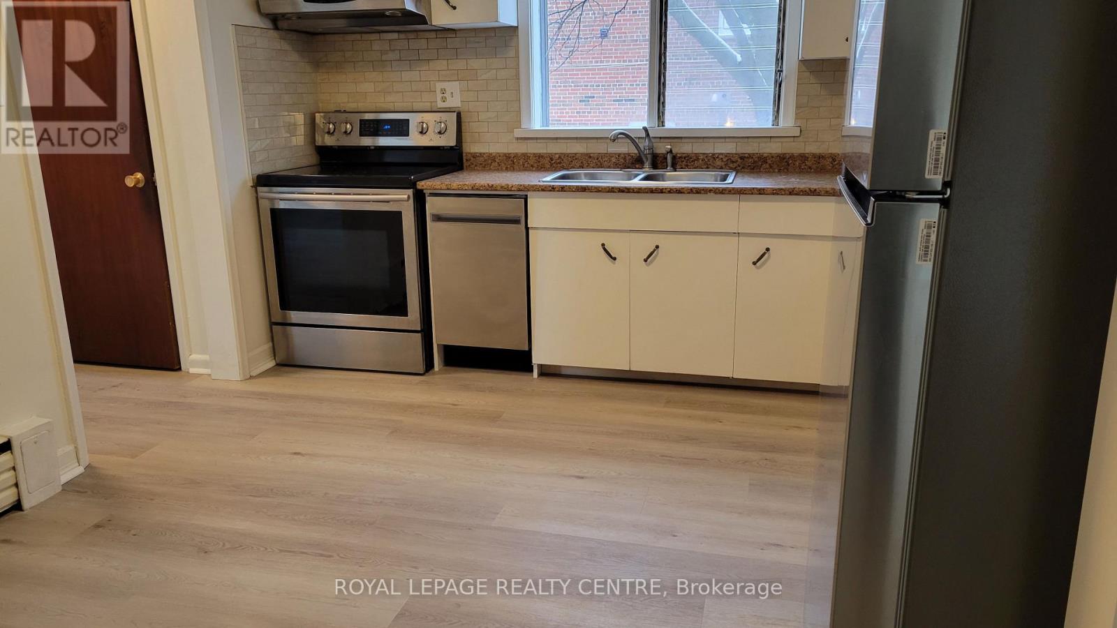 2 - 341 Sheppard Avenue E, Toronto, Ontario  M2N 3B3 - Photo 8 - C12636166