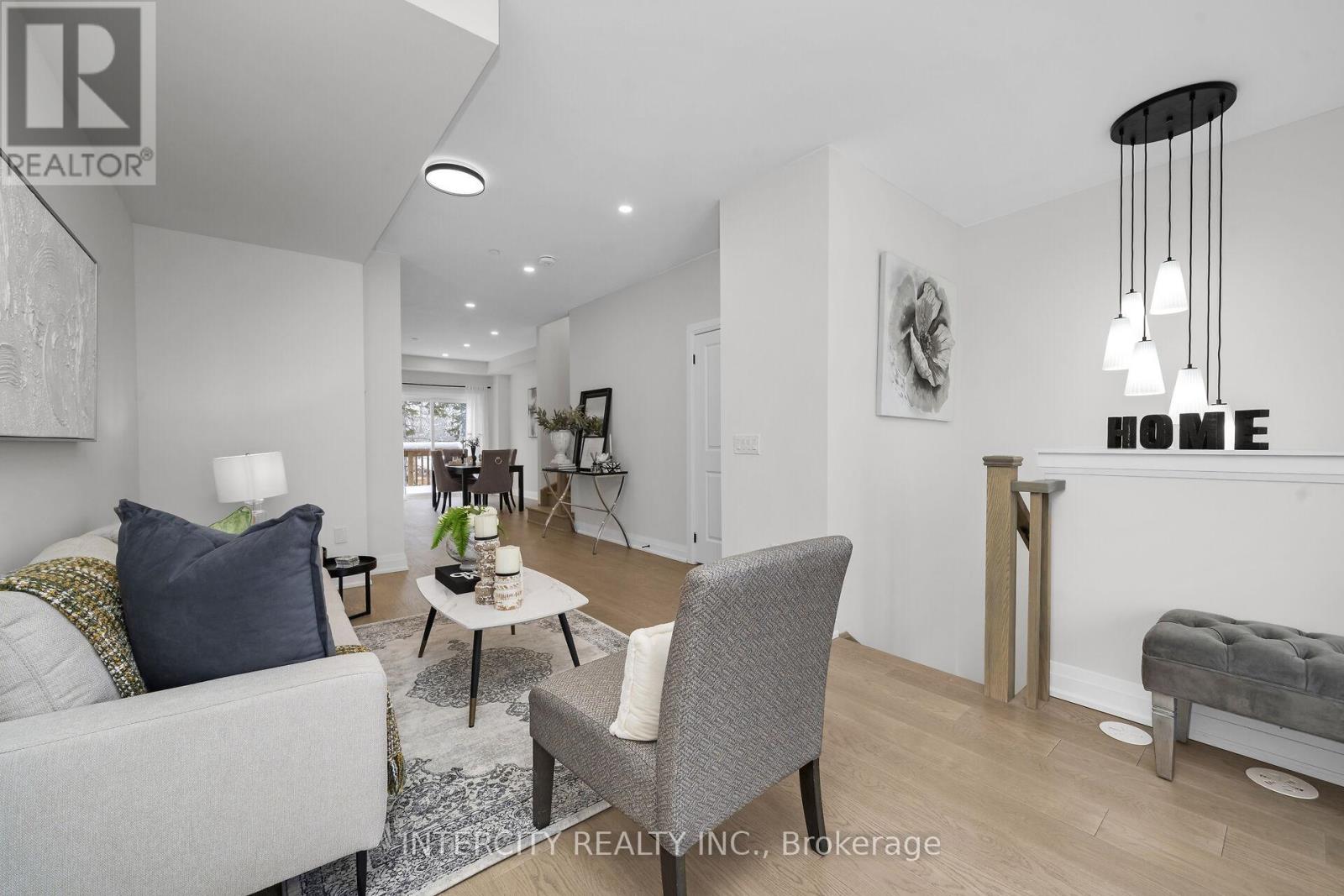 67 Marret Lane, Clarington, Ontario L1B 1J2 - Photo 4 - E12584626