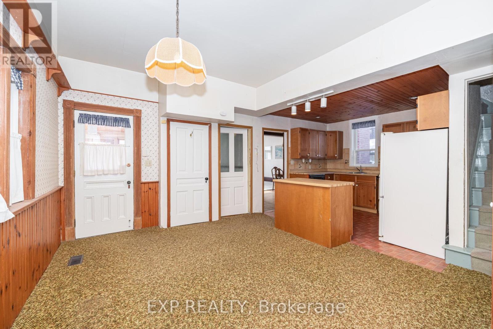 28 Queen Street, Innisfil, Ontario  L0L 1L0 - Photo 18 - N12636076