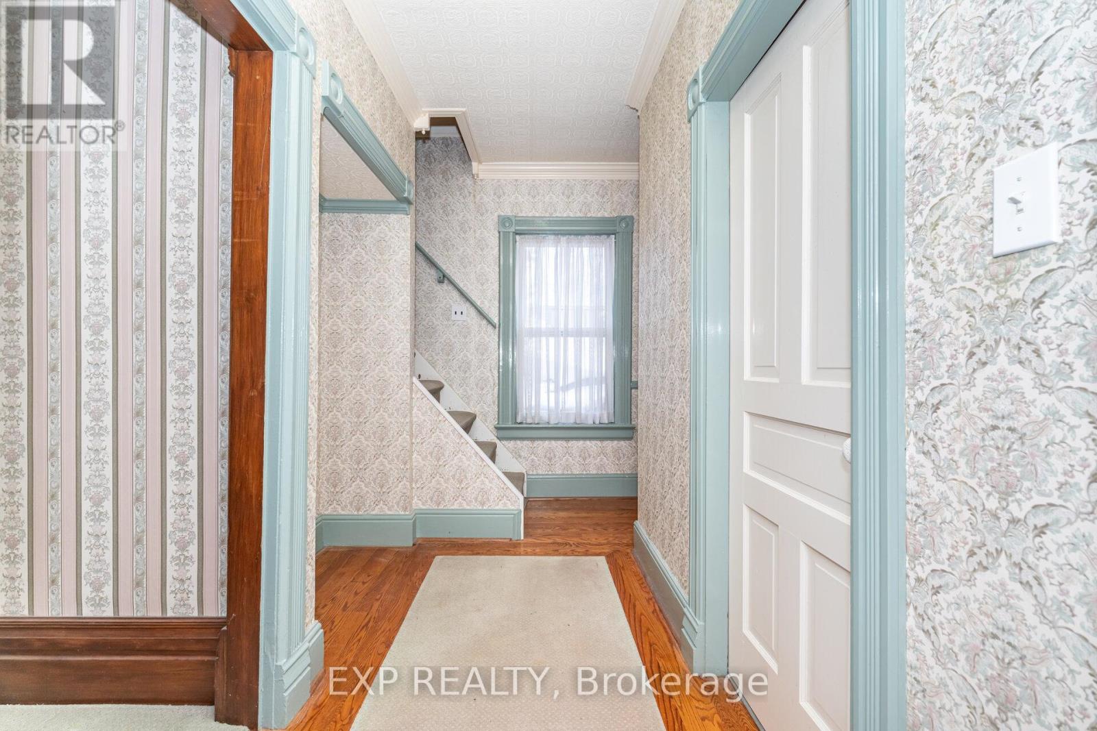 28 Queen Street, Innisfil, Ontario  L0L 1L0 - Photo 27 - N12636076