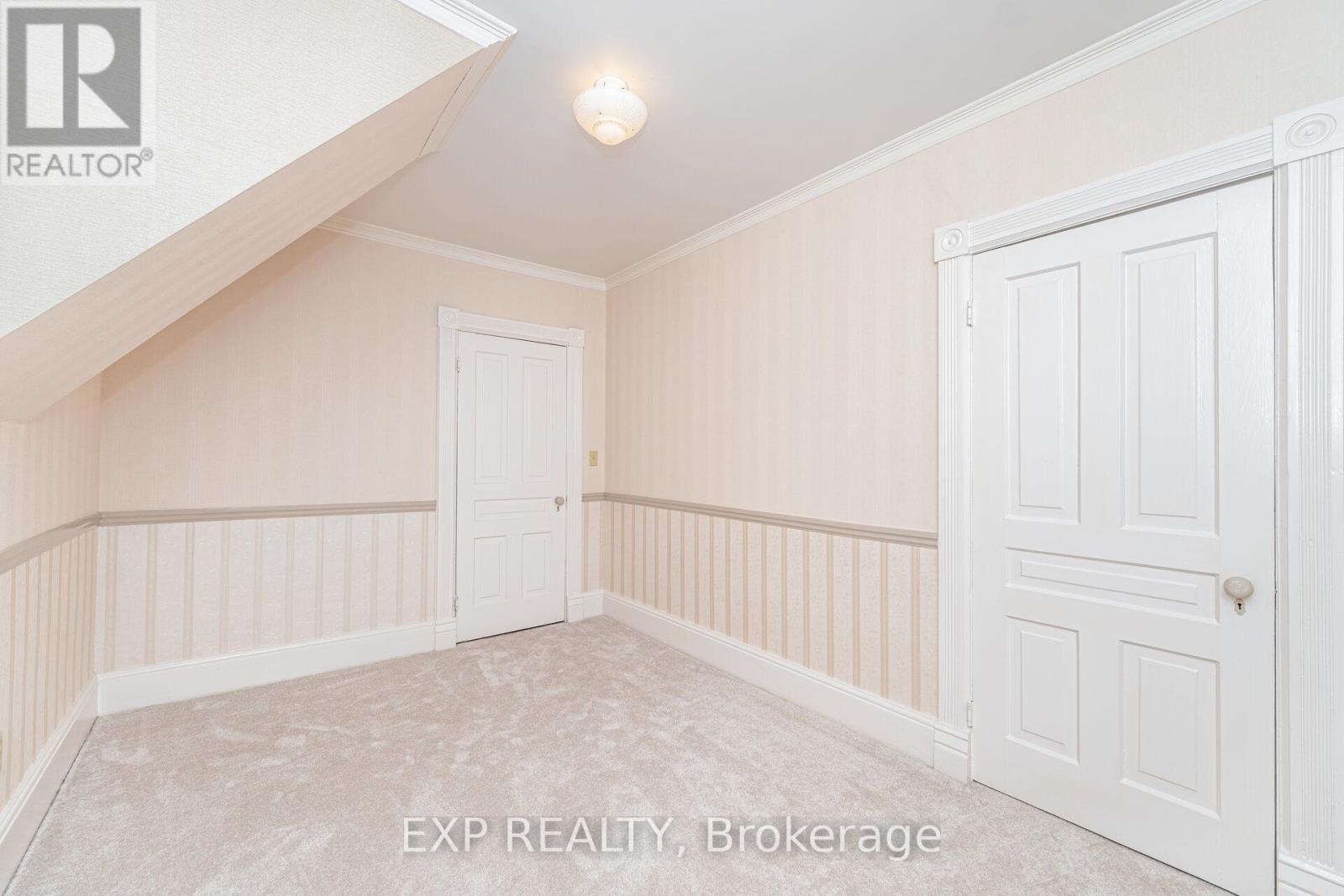 28 Queen Street, Innisfil, Ontario  L0L 1L0 - Photo 32 - N12636076