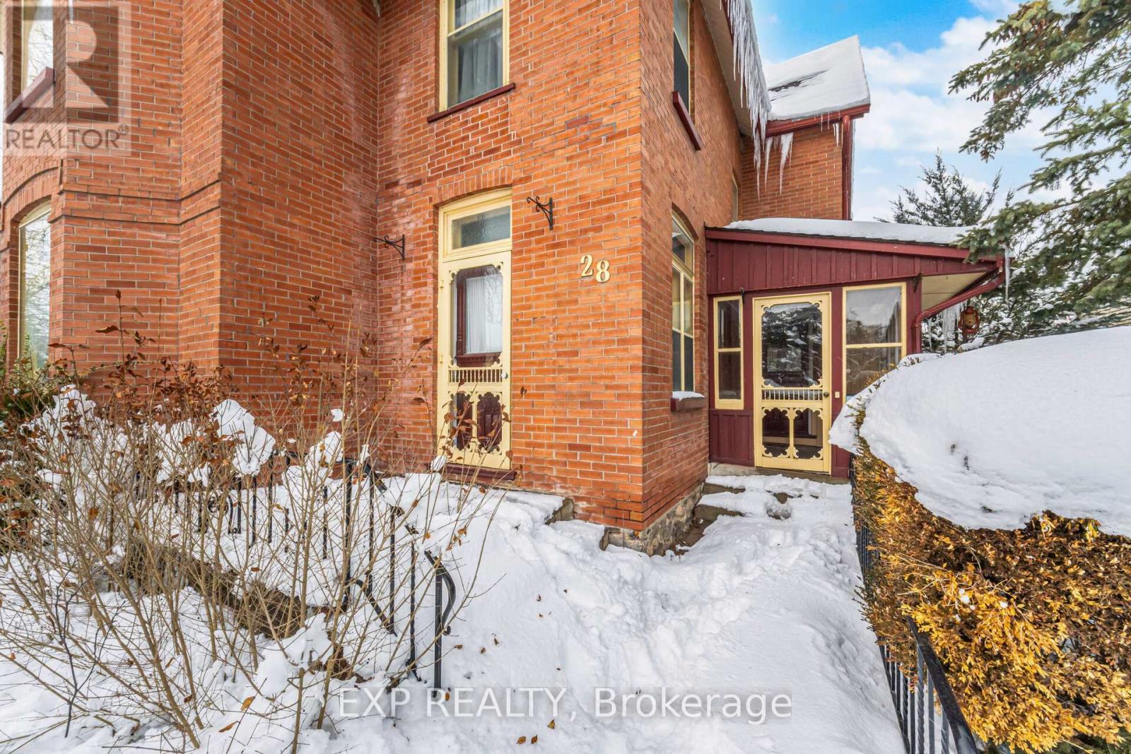 28 Queen Street, Innisfil, Ontario  L0L 1L0 - Photo 6 - N12636076