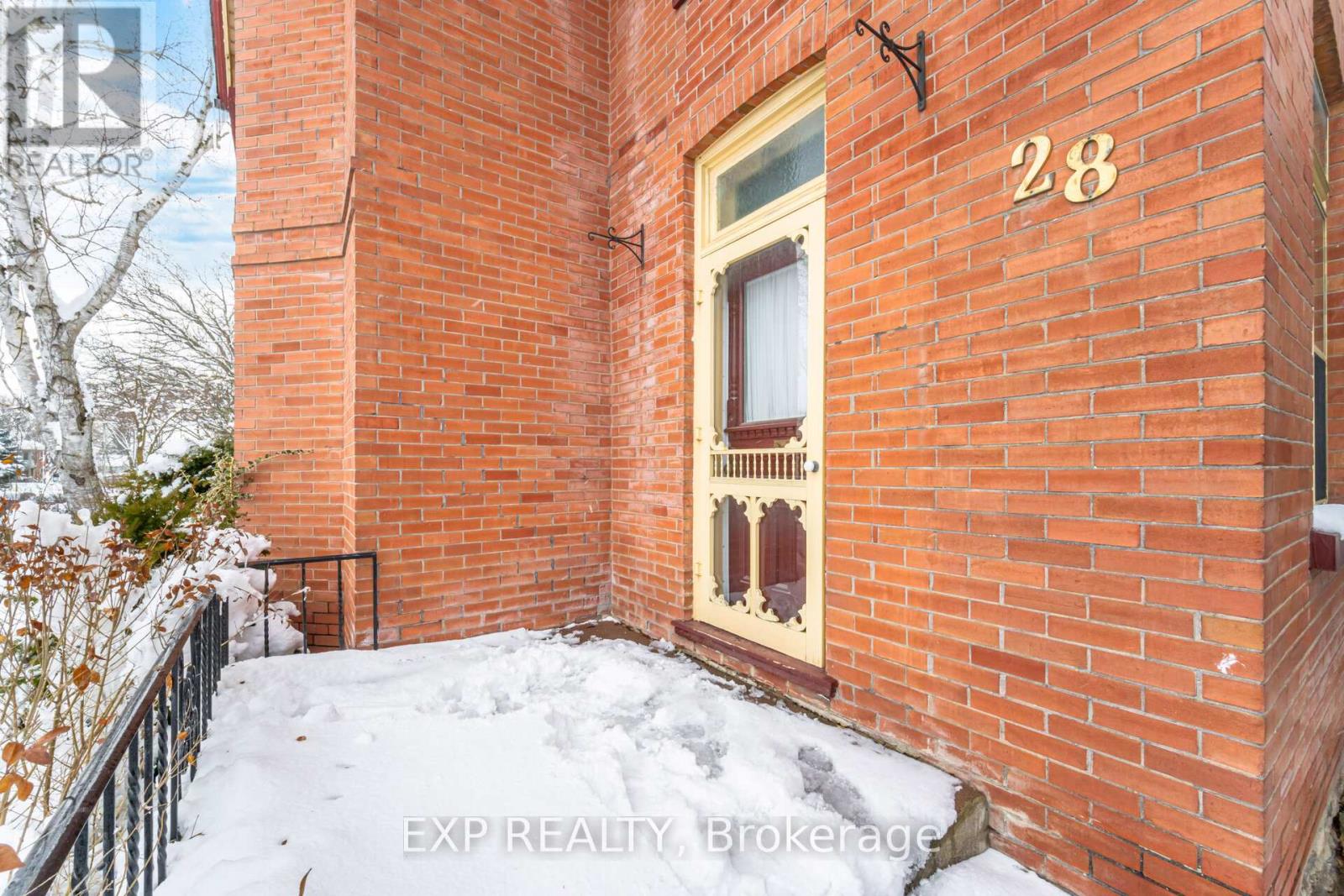 28 Queen Street, Innisfil, Ontario  L0L 1L0 - Photo 7 - N12636076