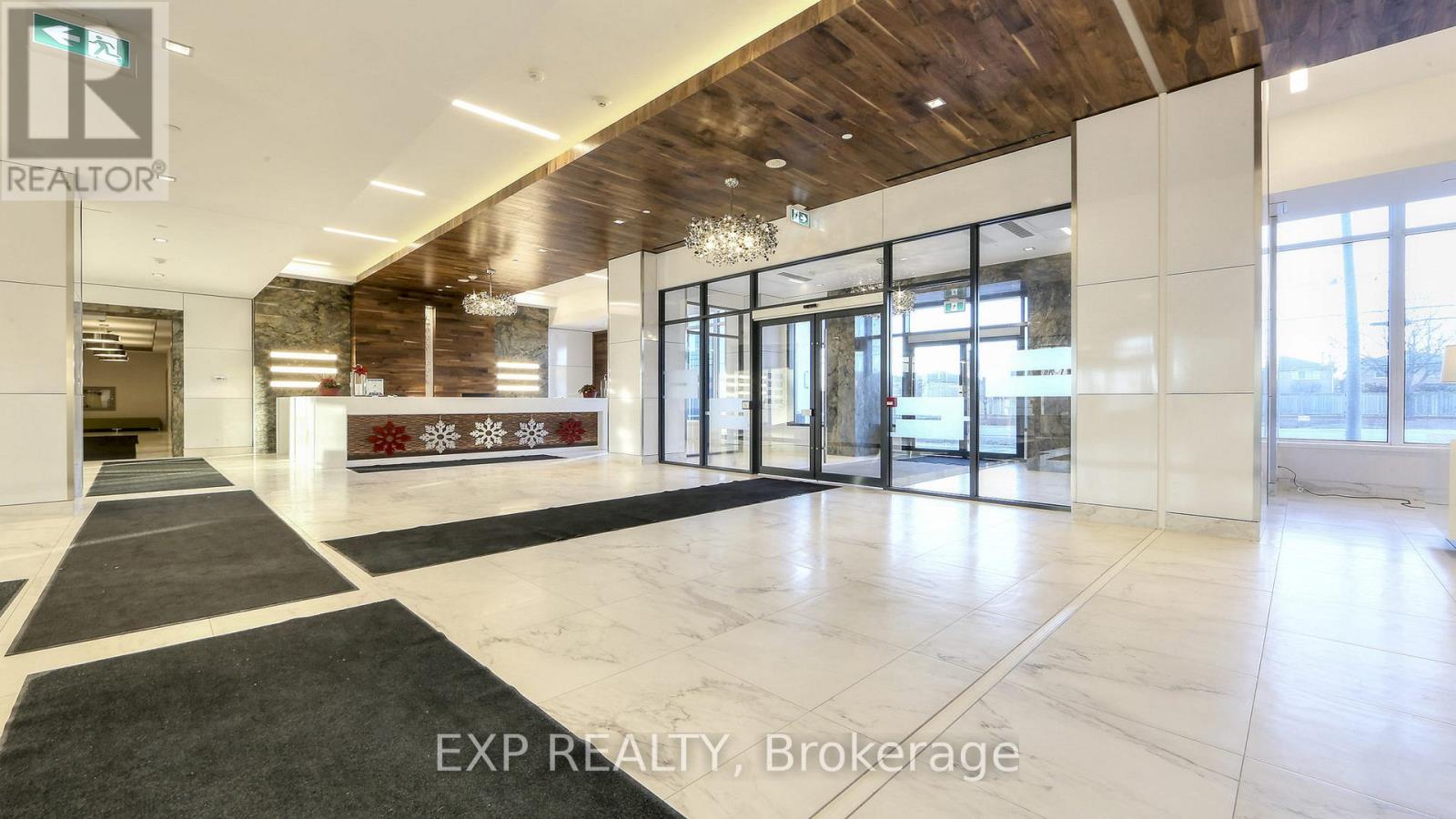 1117 - 7900 Bathurst Street, Vaughan (Beverley Glen), Ontario  L4J 0J9 - Photo 3 - N12636092