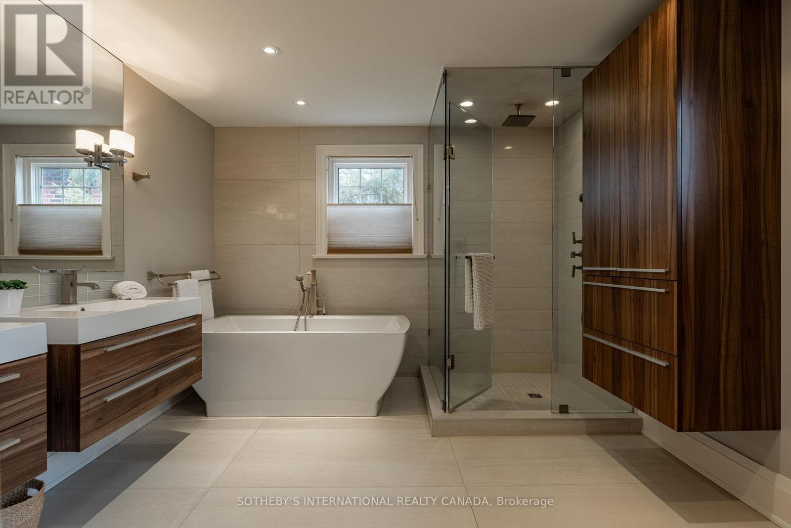 77 Catherine Avenue, Aurora (Aurora Village), Ontario  L4G 1K6 - Photo 19 - N12636148