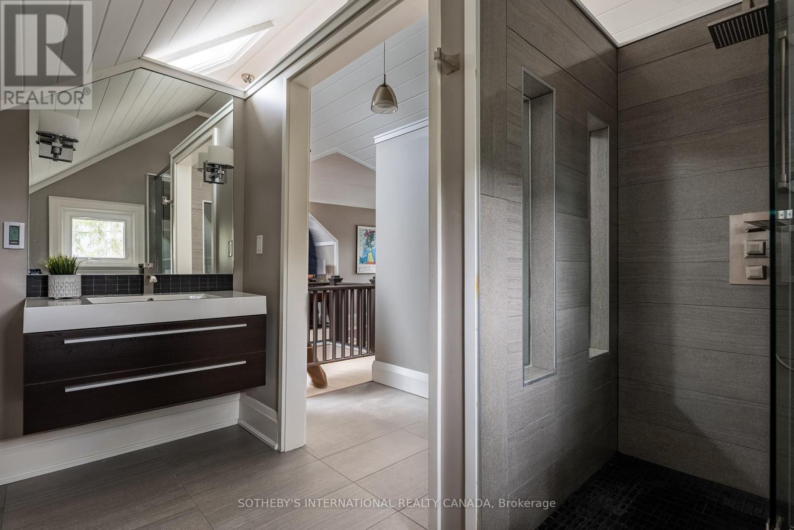 77 Catherine Avenue, Aurora (Aurora Village), Ontario  L4G 1K6 - Photo 22 - N12636148