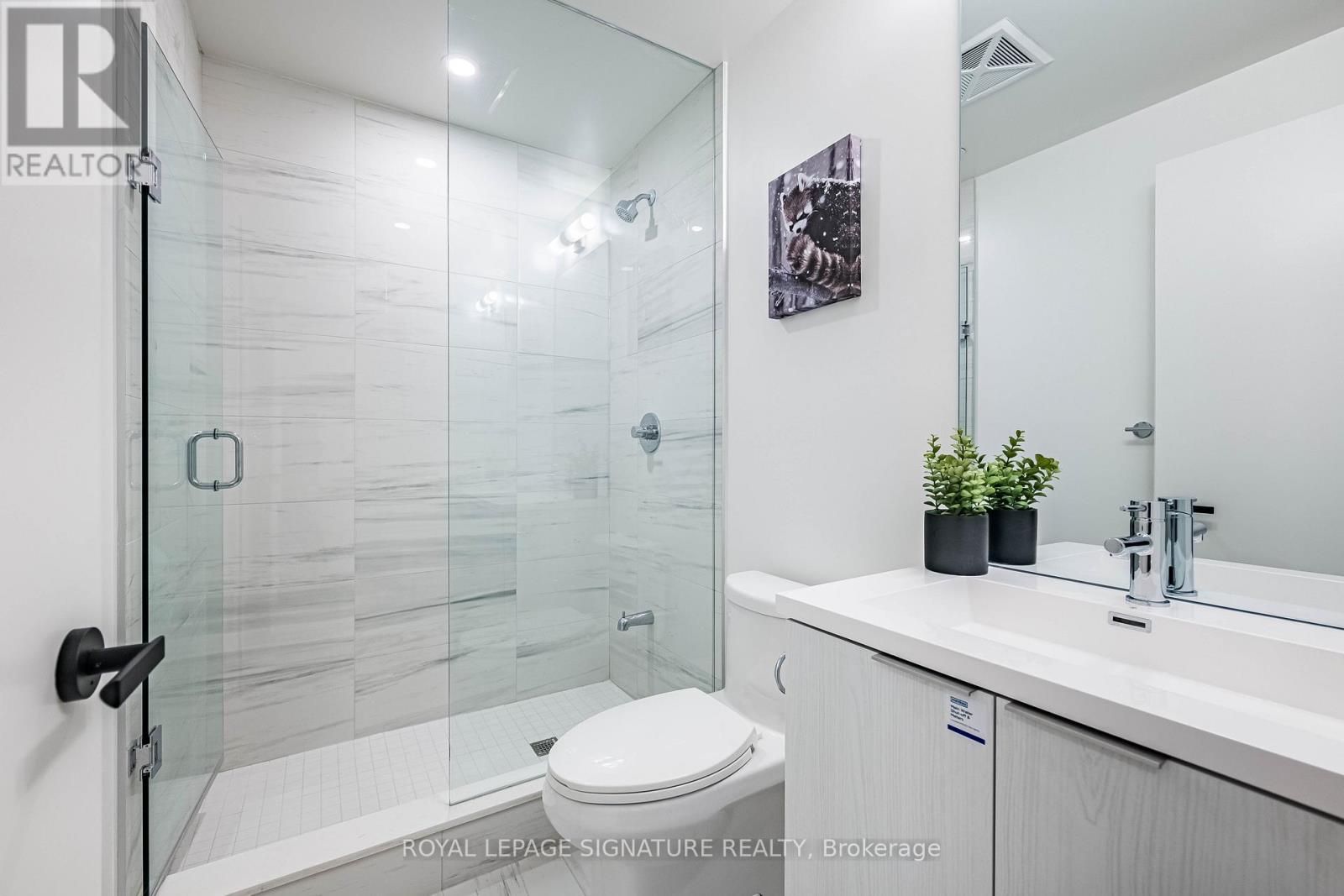 3007 - 8 Interchange Way, Vaughan (Vaughan Corporate Centre), Ontario  L4K 5Z7 - Photo 31 - N12636190