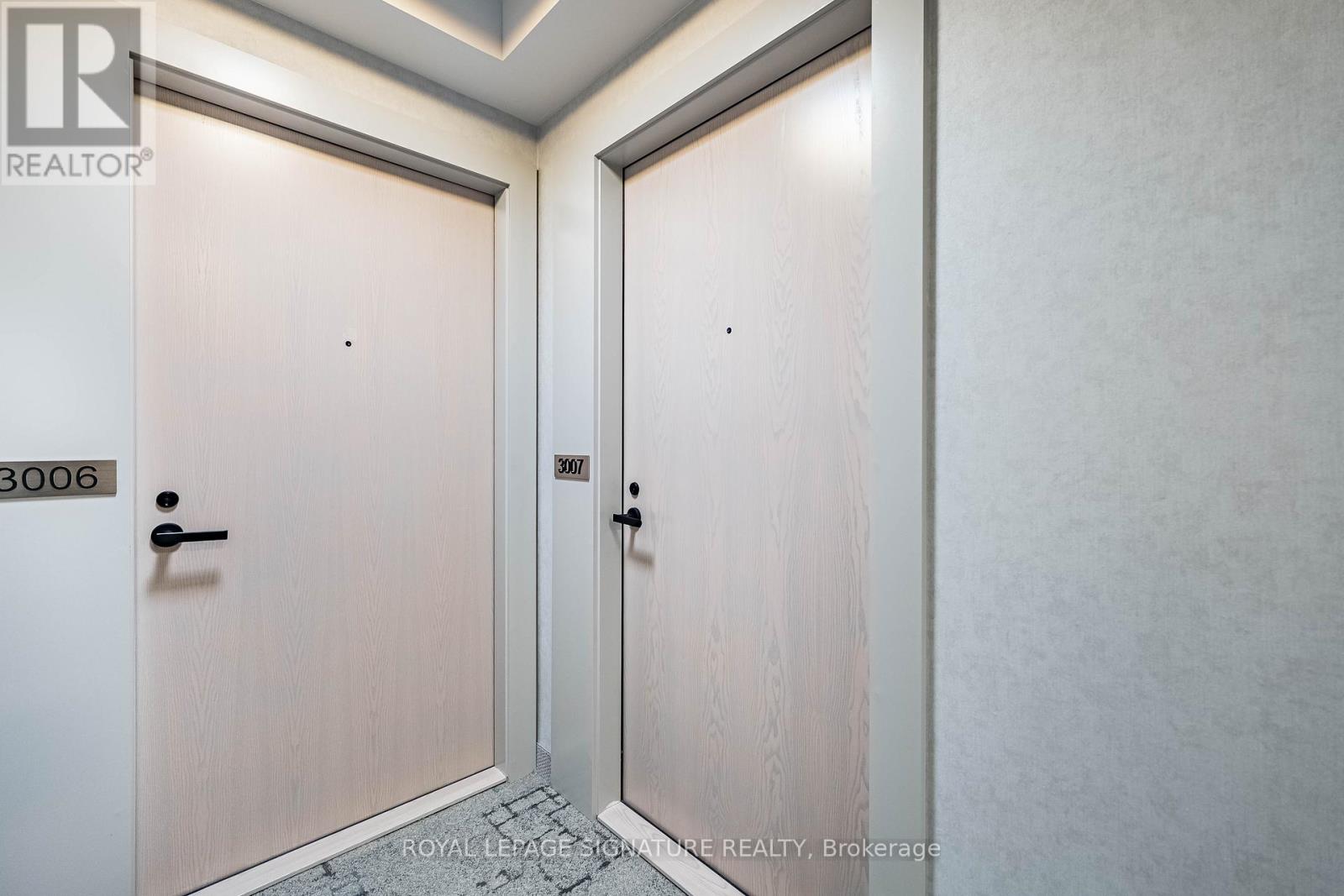 3007 - 8 Interchange Way, Vaughan (Vaughan Corporate Centre), Ontario  L4K 5Z7 - Photo 8 - N12636190