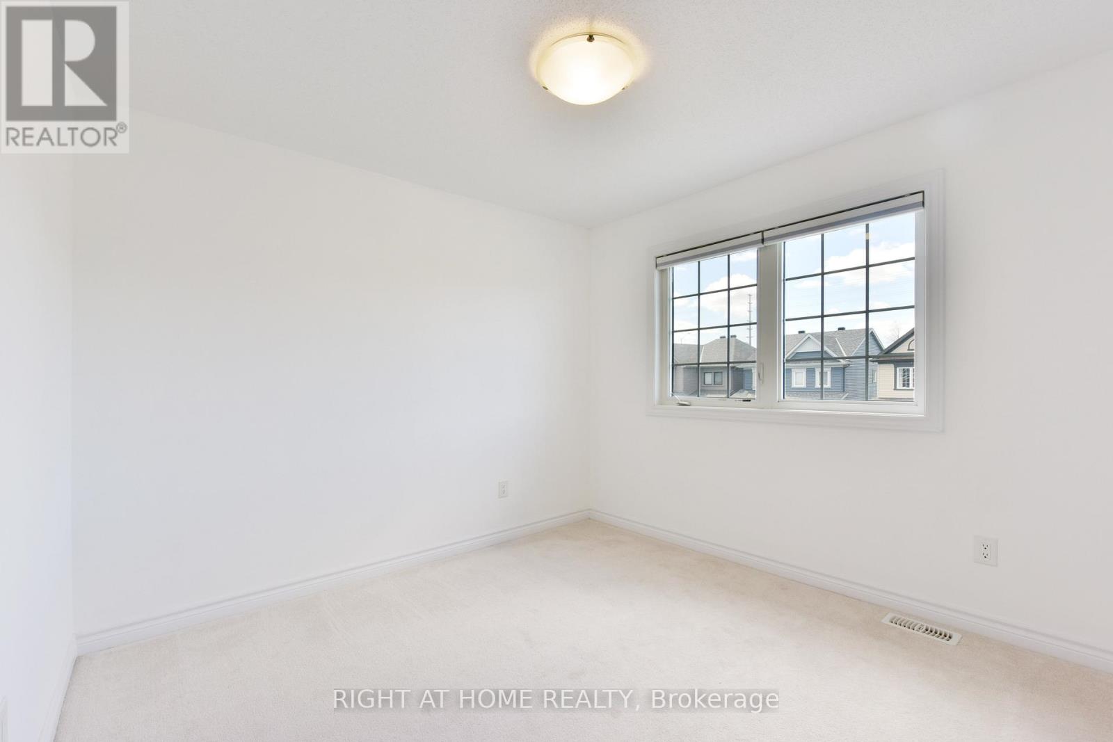 107 Westover Crescent, Ottawa, Ontario  K2T 0K6 - Photo 21 - X12300519