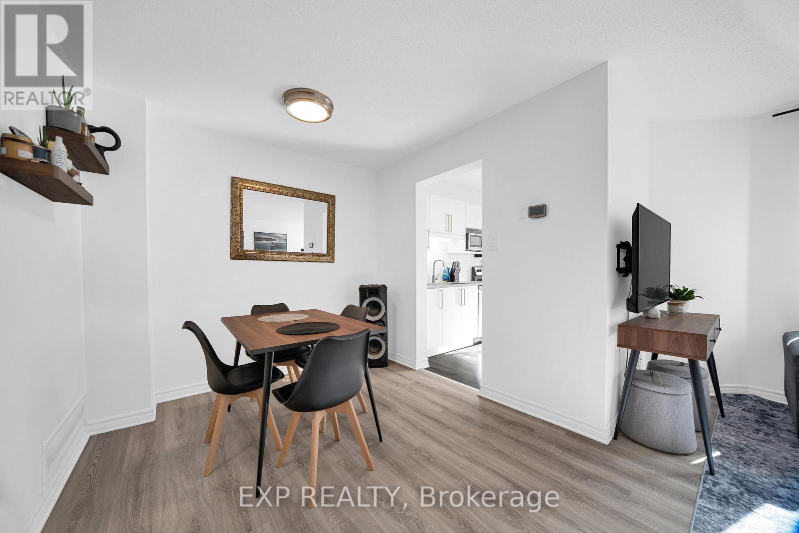 313 Stoneway Drive, Ottawa, Ontario  K2G 6E7 - Photo 5 - X12558728