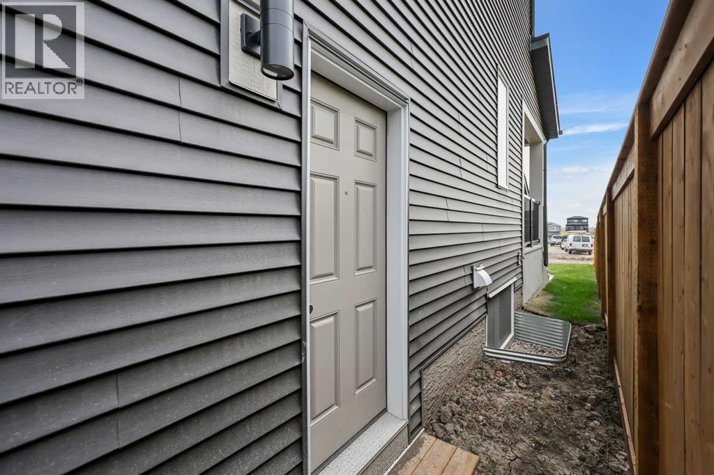 173 Edith Place Nw, Calgary, Alberta  T3R 2E2 - Photo 9 - A2202687