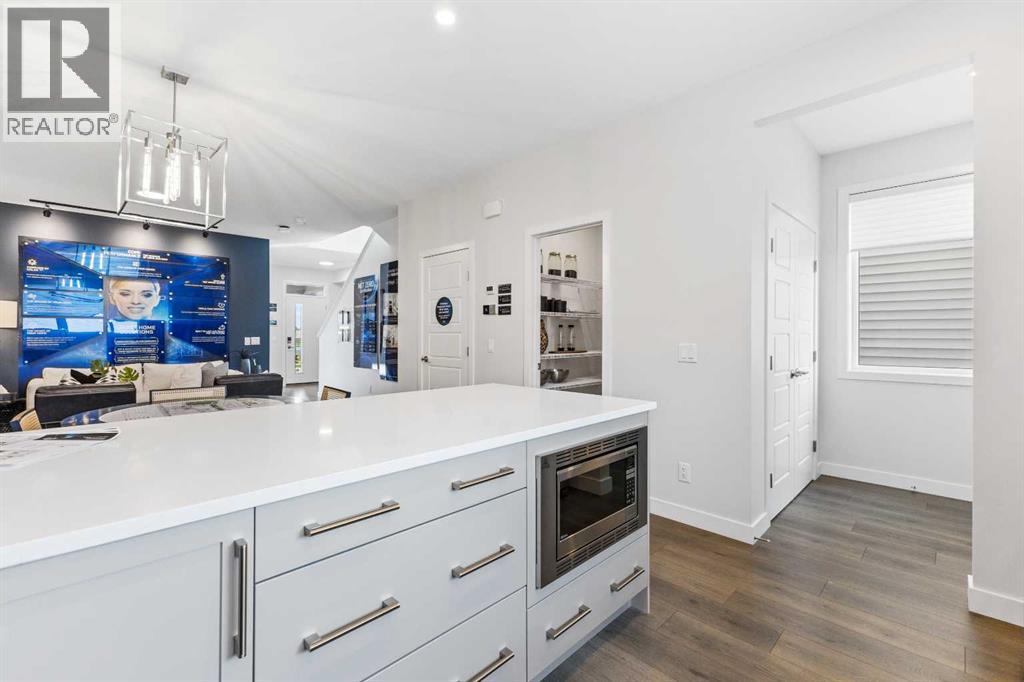 63 Heirloom Boulevard Se, Calgary, Alberta  T3S 0G9 - Photo 4 - A2236009