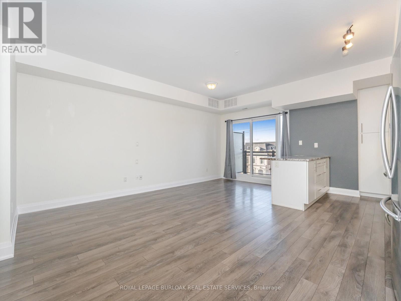 418 - 128 Garden Drive, Oakville, Ontario  L6K 0H7 - Photo 10 - W12636030