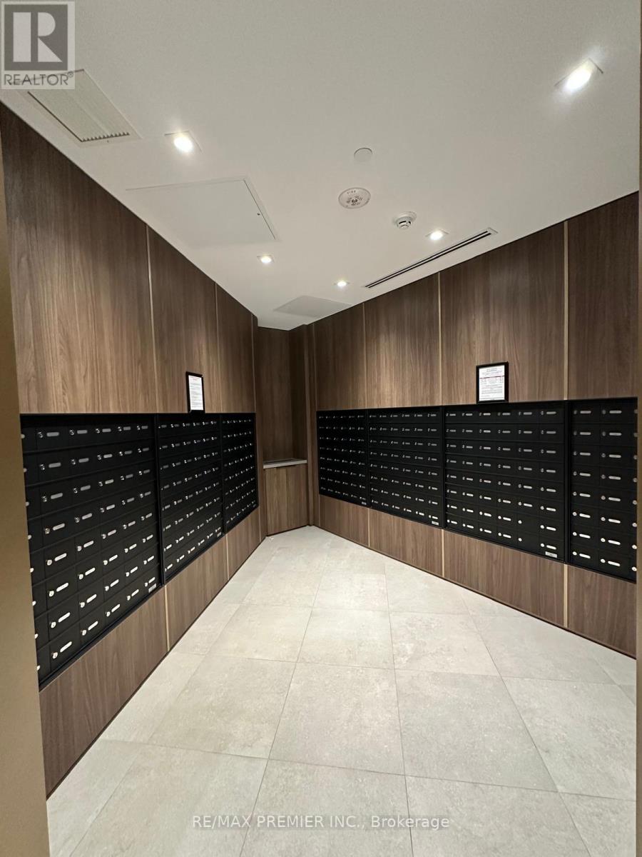 516 - 2501 Saw Whet Boulevard, Oakville, Ontario  L6M 5N2 - Photo 18 - W12636044