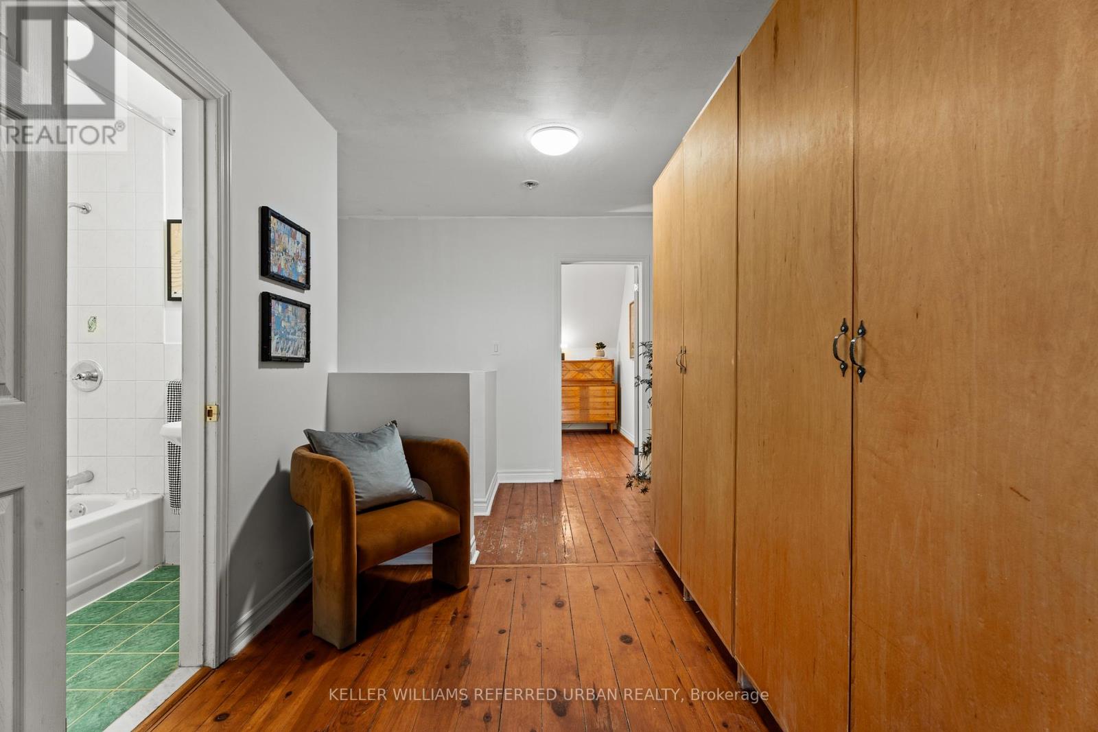 166 Essex Street, Toronto (Dovercourt-Wallace Emerson-Junction), Ontario  M6G 1T5 - Photo 27 - W12636050