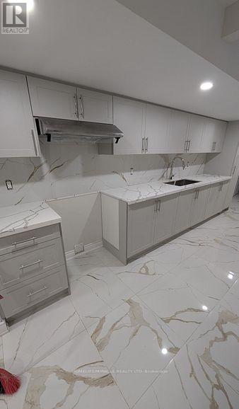 Basement - 47 Arnold Circle, Brampton, Ontario  L7A 0B8 - Photo 7 - W12636072