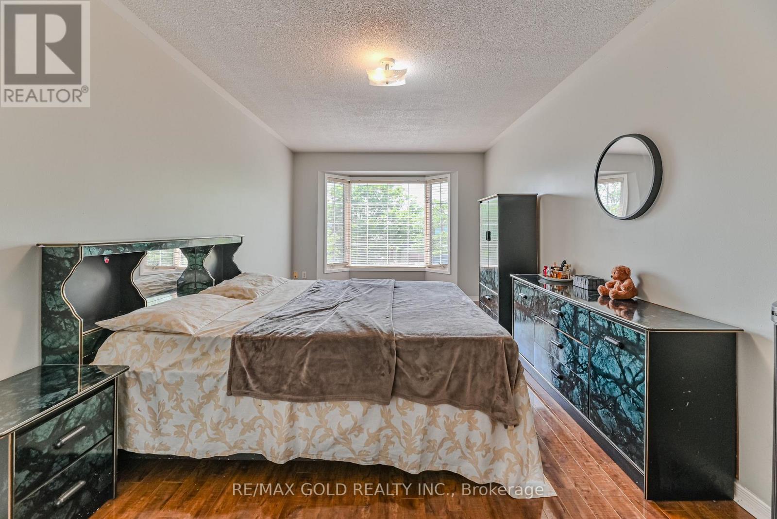 125 Bunchberry Way, Brampton, Ontario  L6R 2E7 - Photo 15 - W12636078