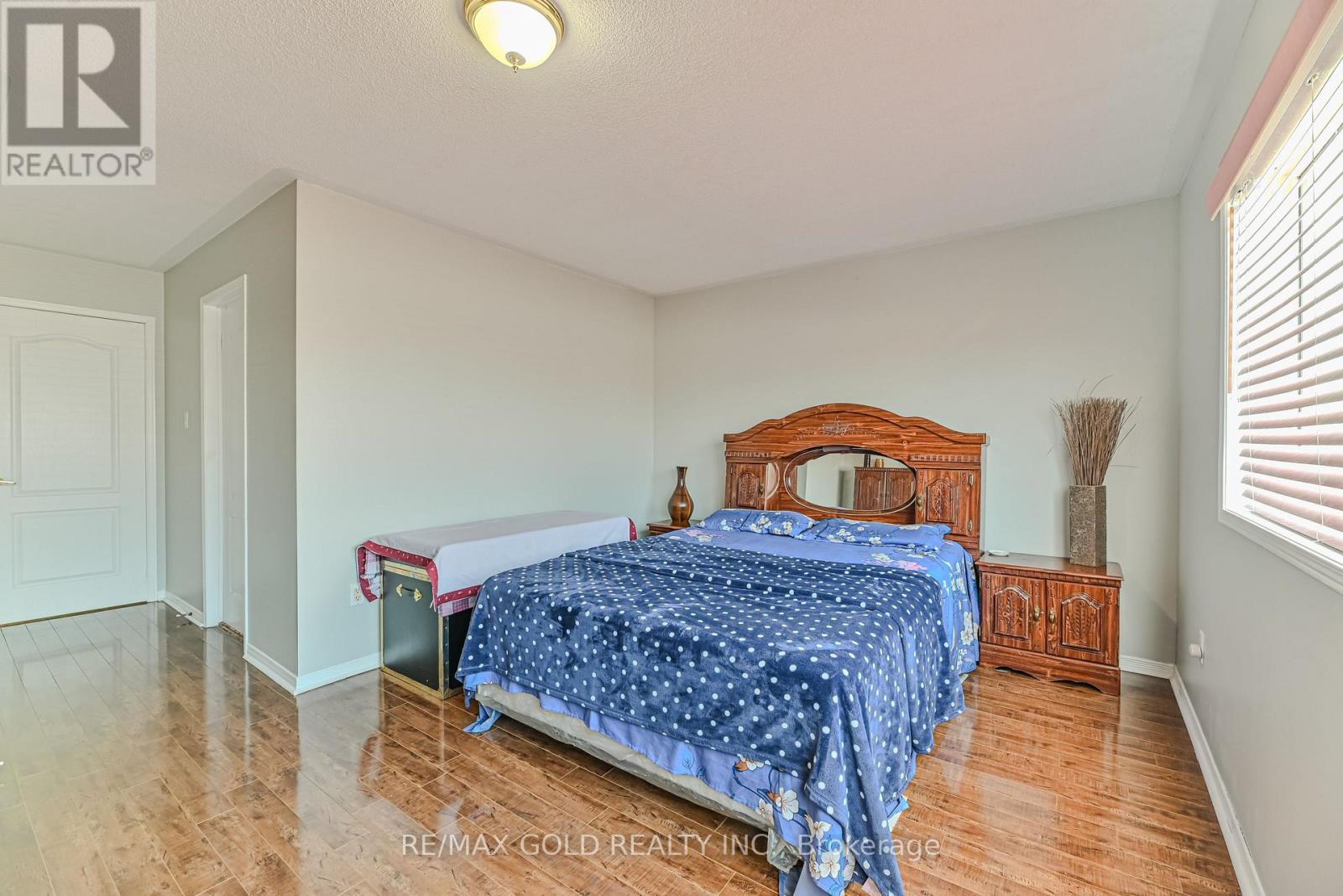 125 Bunchberry Way, Brampton, Ontario  L6R 2E7 - Photo 22 - W12636078