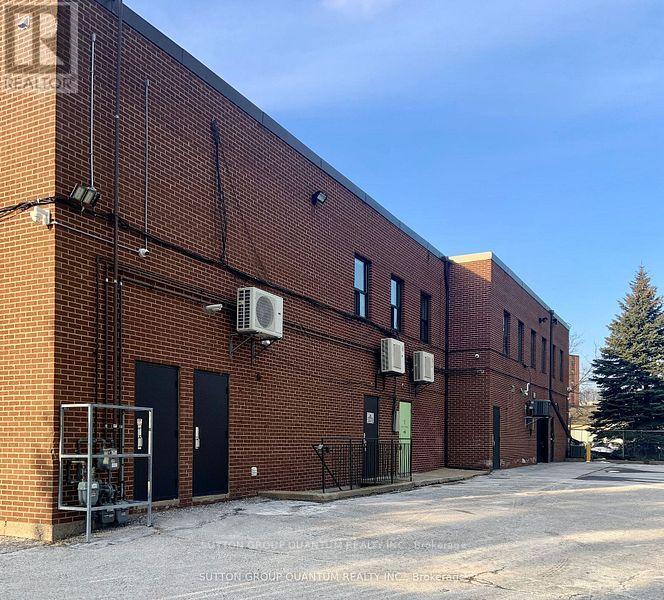 4 - 348 Lakeshore Road E, Mississauga (Port Credit), Ontario  L5G 1H5 - Photo 6 - W12636104