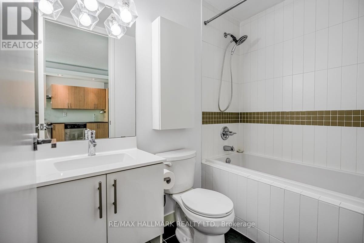 1034 - 165 Legion Road N, Toronto (Mimico), Ontario  M8Y 0B3 - Photo 10 - W12636168