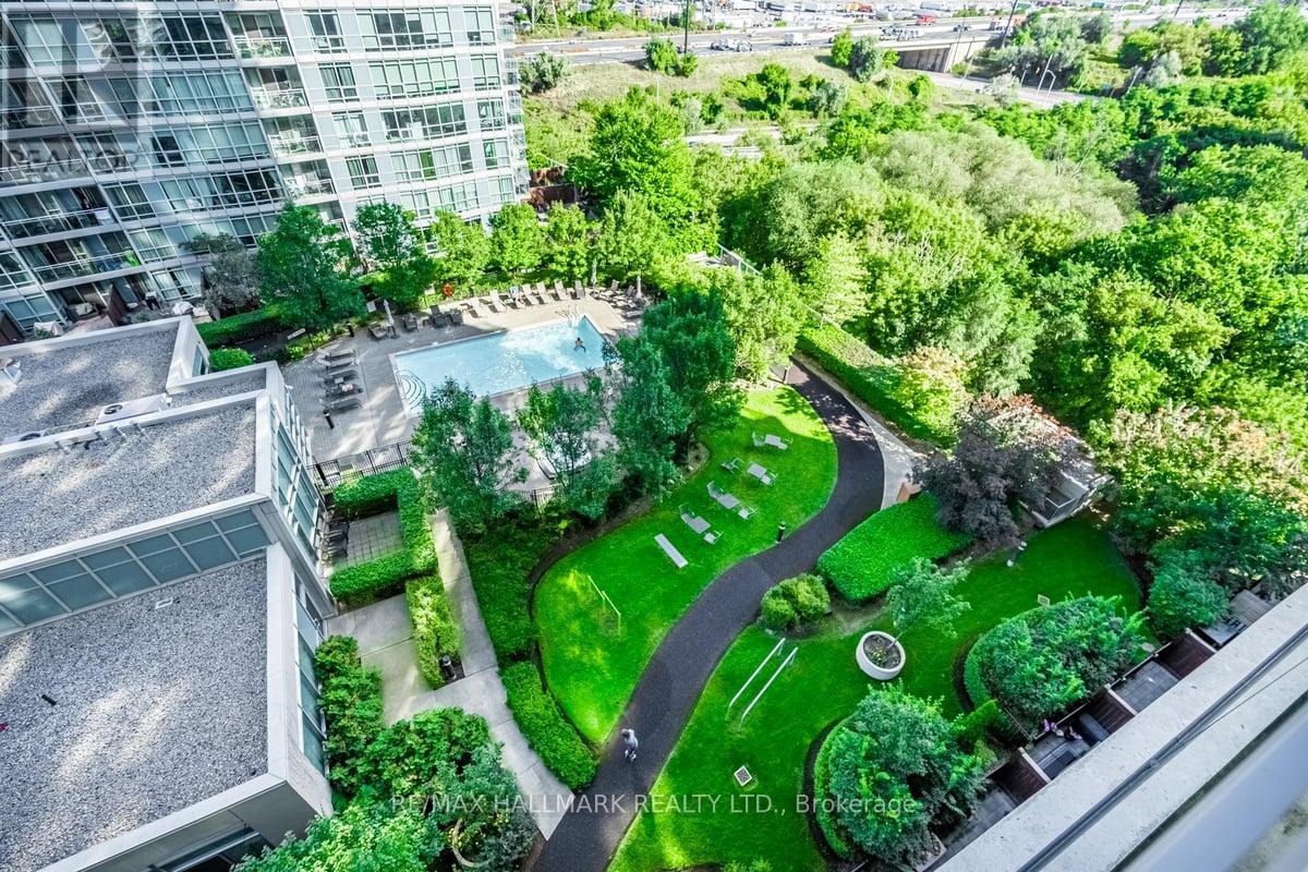 1034 - 165 Legion Road N, Toronto (Mimico), Ontario  M8Y 0B3 - Photo 12 - W12636168