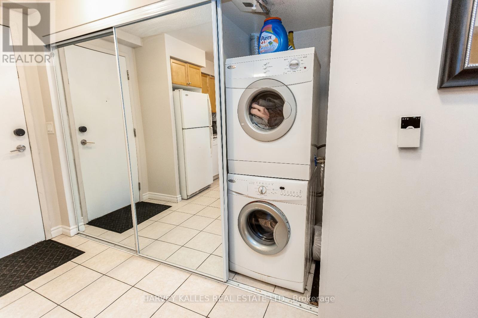 1626 - 3888 Duke Of York Boulevard, Mississauga (City Centre), Ontario  L5B 4P5 - Photo 24 - W12636196