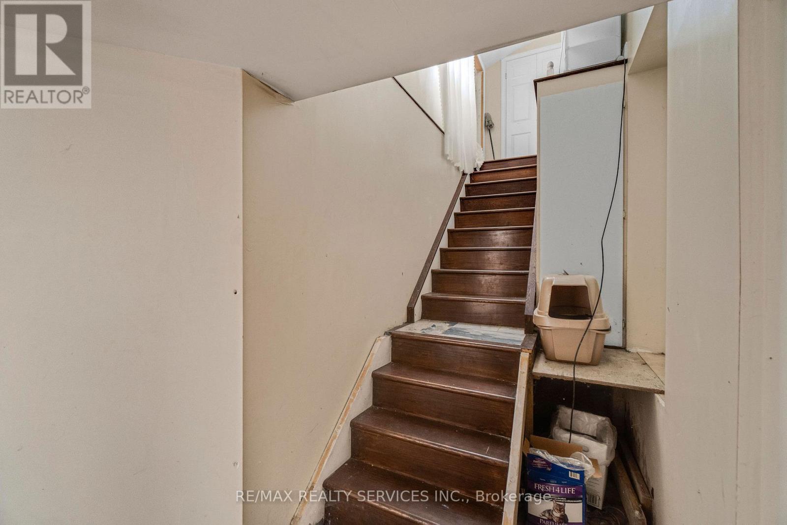 2 Parsons Avenue, Caledon (Caledon East), Ontario  L7C 1G1 - Photo 23 - W12636206