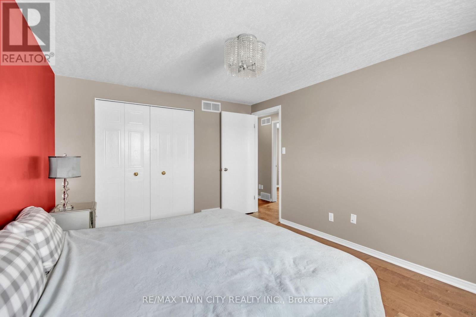 28 Ridgeway Crescent, Kitchener, Ontario  N2E 3M3 - Photo 19 - X12636080