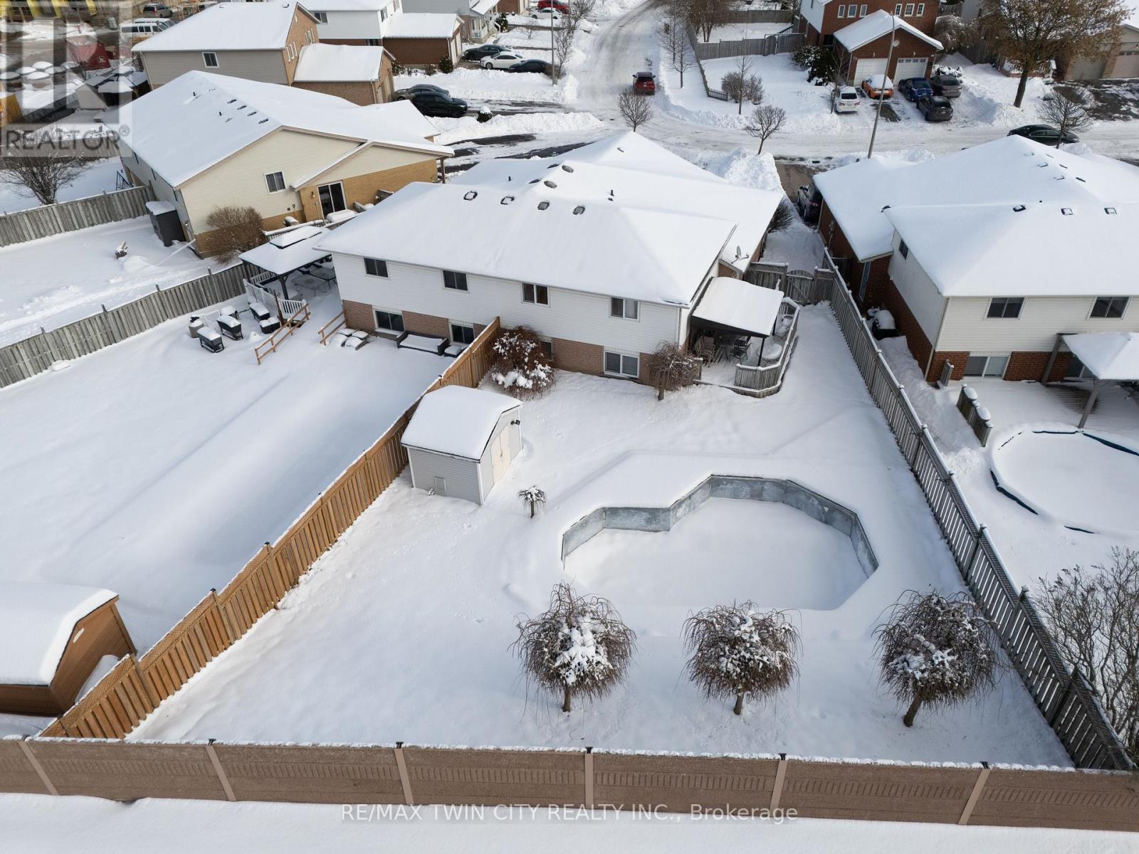 28 Ridgeway Crescent, Kitchener, Ontario  N2E 3M3 - Photo 27 - X12636080