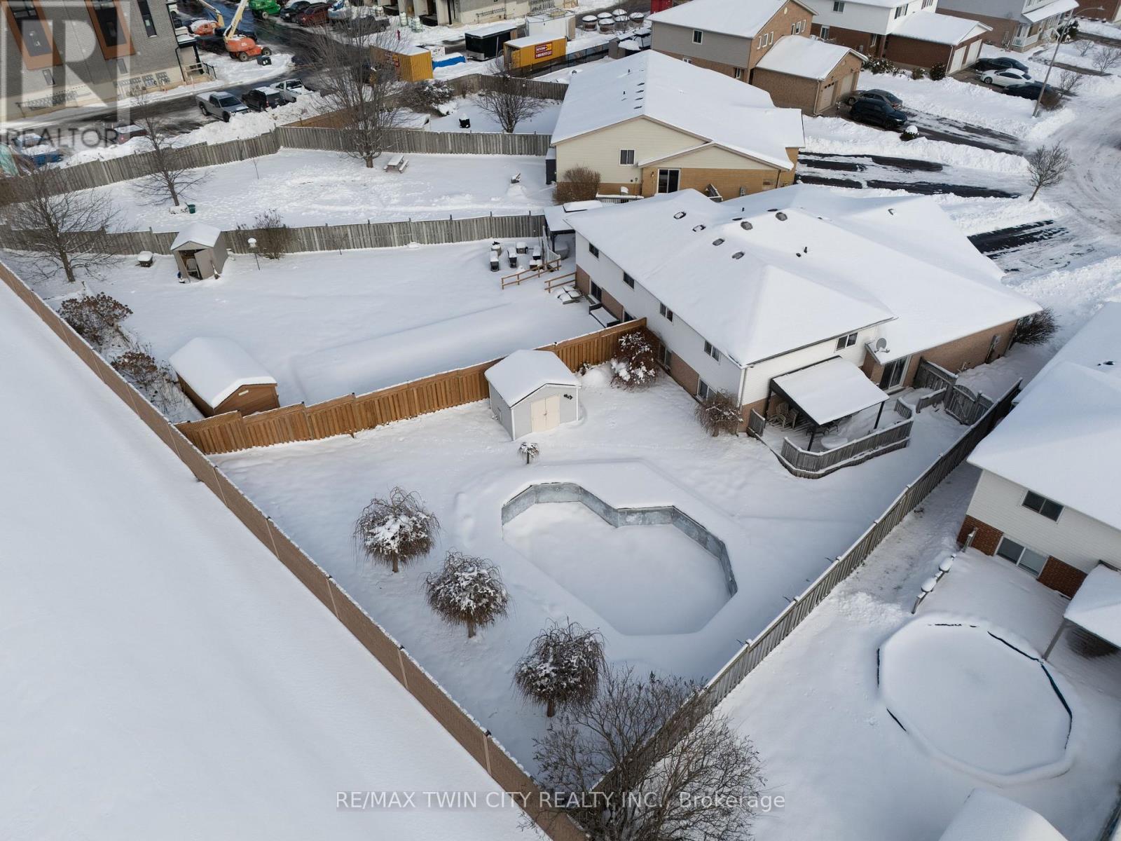 28 Ridgeway Crescent, Kitchener, Ontario  N2E 3M3 - Photo 29 - X12636080