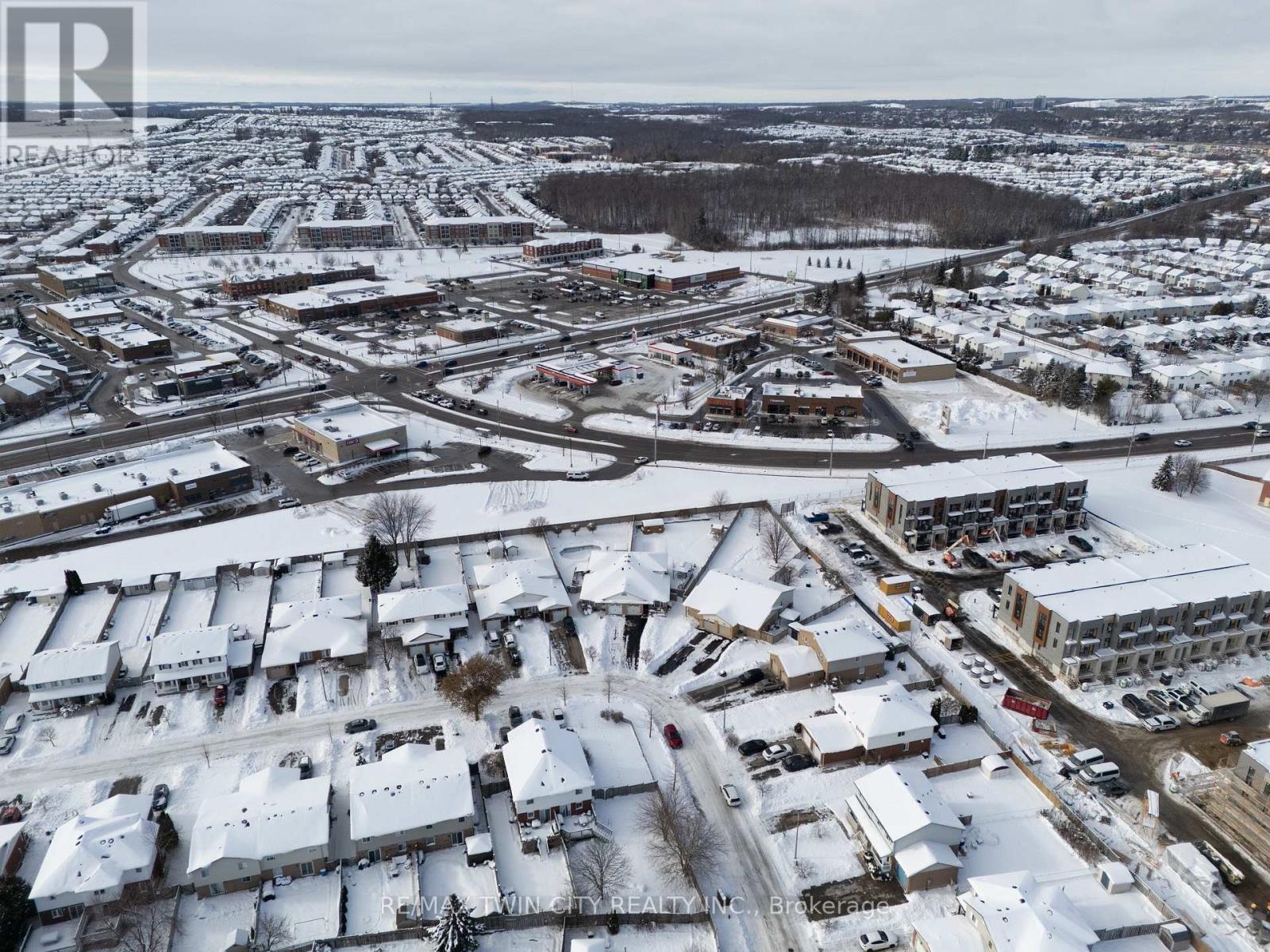 28 Ridgeway Crescent, Kitchener, Ontario  N2E 3M3 - Photo 35 - X12636080