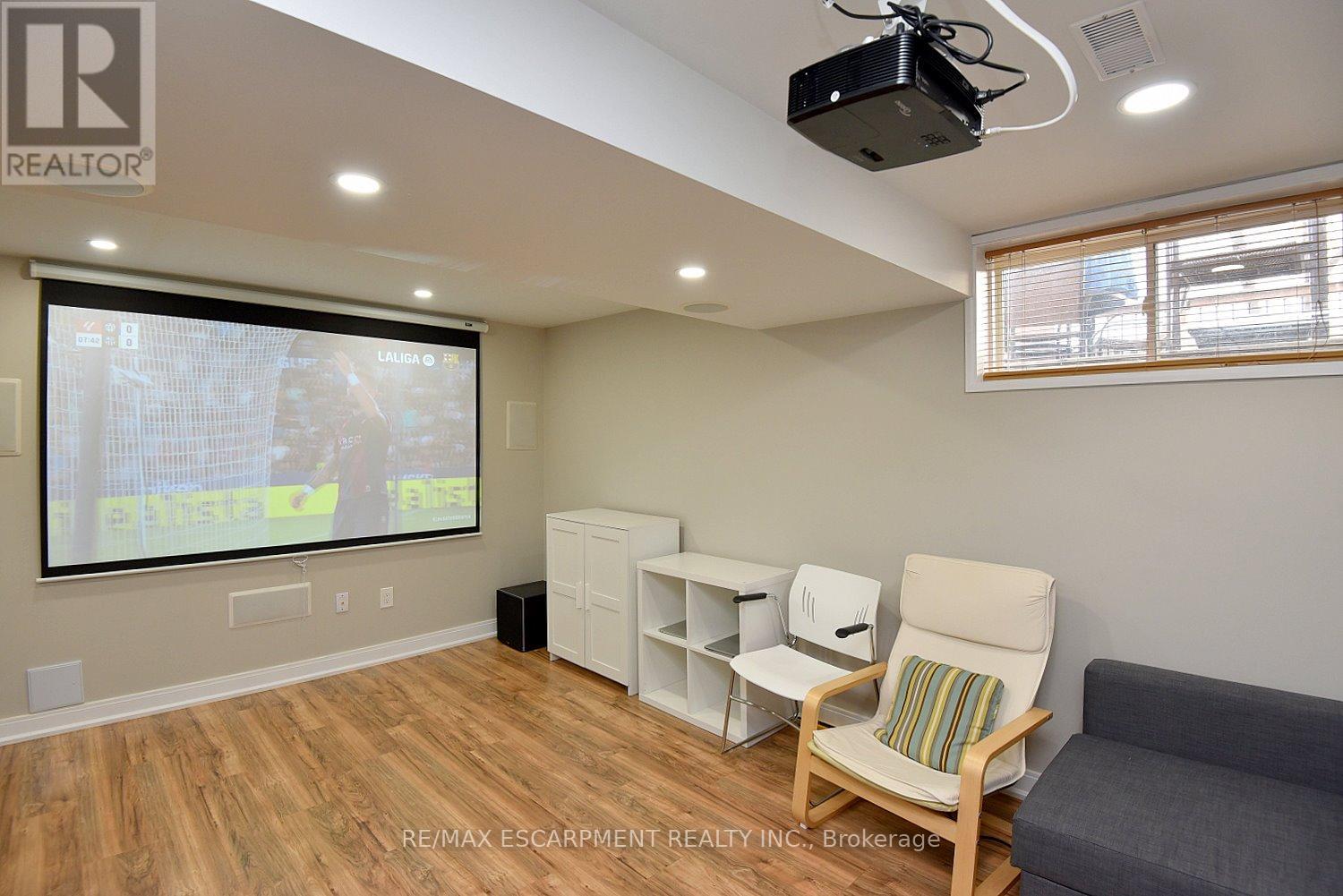 21 - 45 Seabreeze Crescent, Hamilton, Ontario  L8E 0G1 - Photo 32 - X12636114