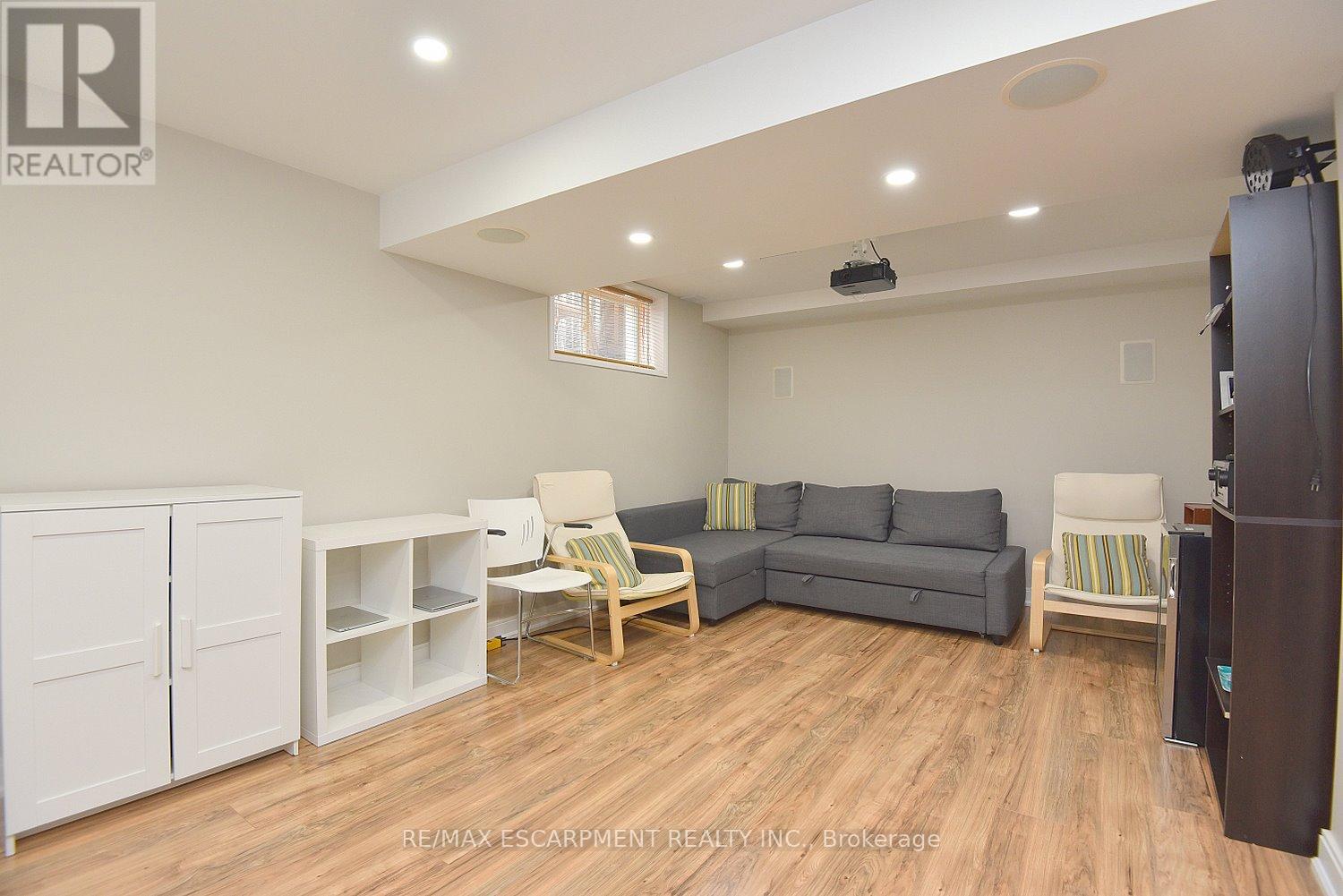 21 - 45 Seabreeze Crescent, Hamilton, Ontario  L8E 0G1 - Photo 34 - X12636114