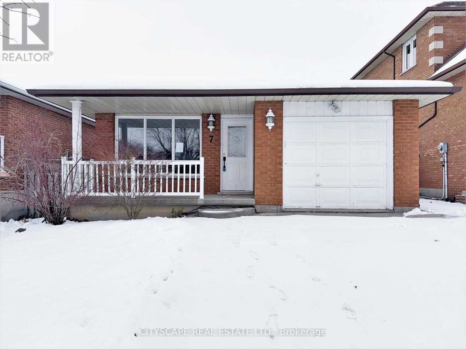 7 QUINCY COURT, Hamilton, Ontario