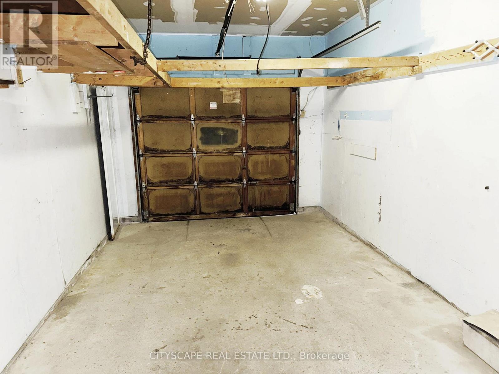 7 Quincy Court, Hamilton (Quinndale), Ontario  L8W 2T4 - Photo 43 - X12636128