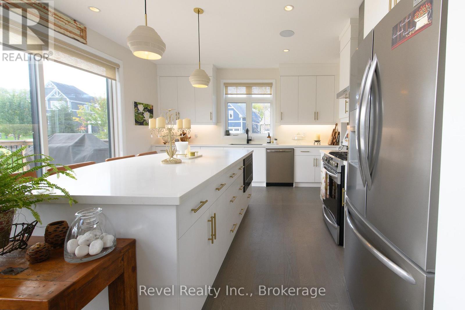 101 Reed Way, Blue Mountains, Ontario  L9Y 0V1 - Photo 10 - X12440856