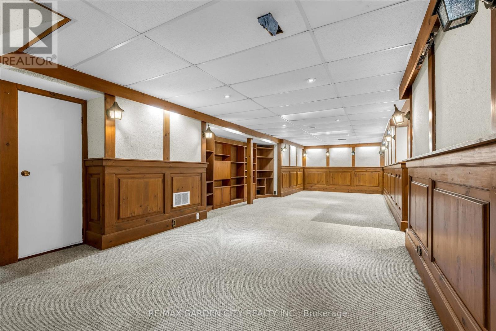 17 Marilyn Street, Grimsby, Ontario  L3M 1V3 - Photo 16 - X12636136